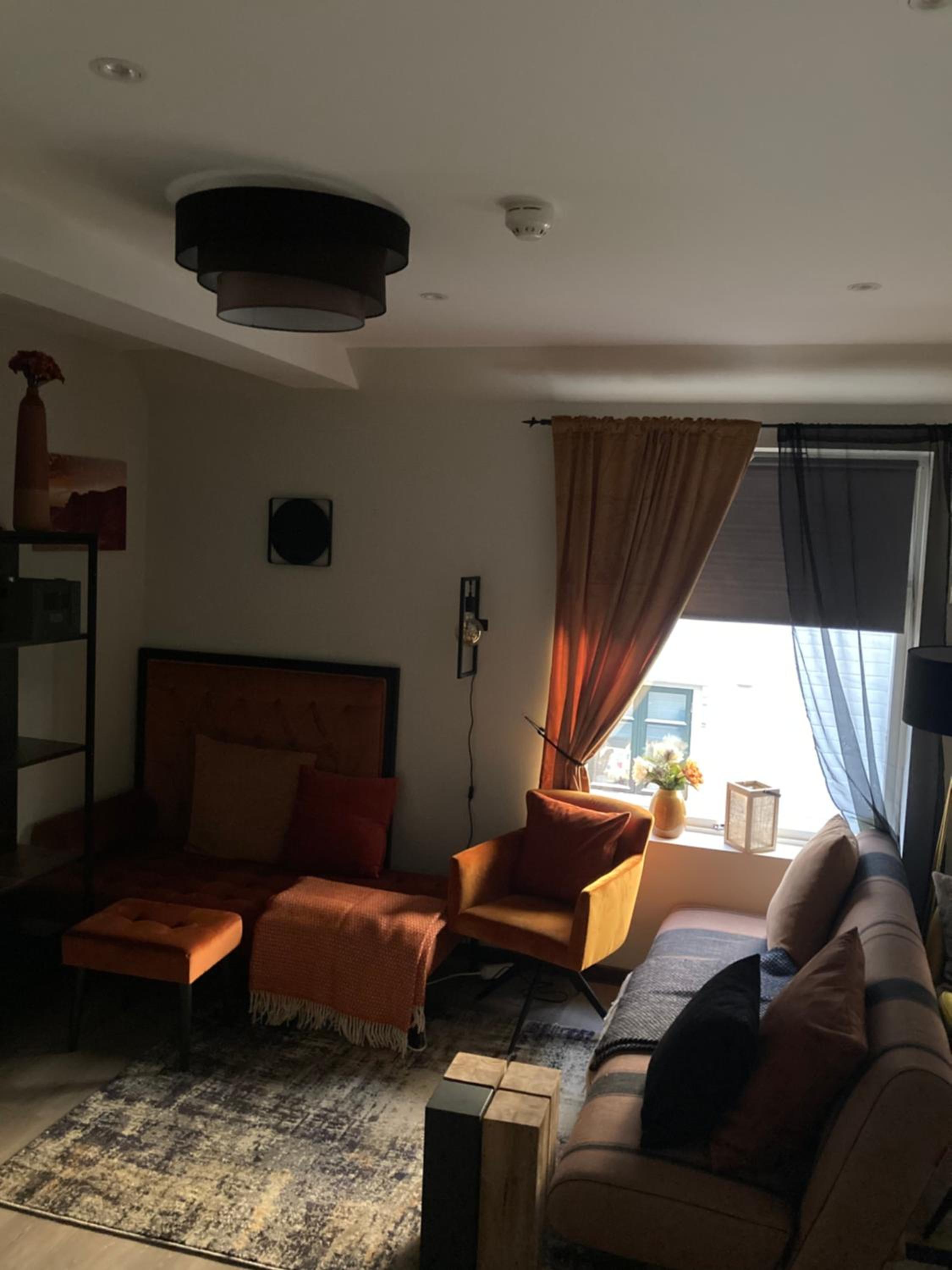 One-Bedroom Apartment - Photo 3
