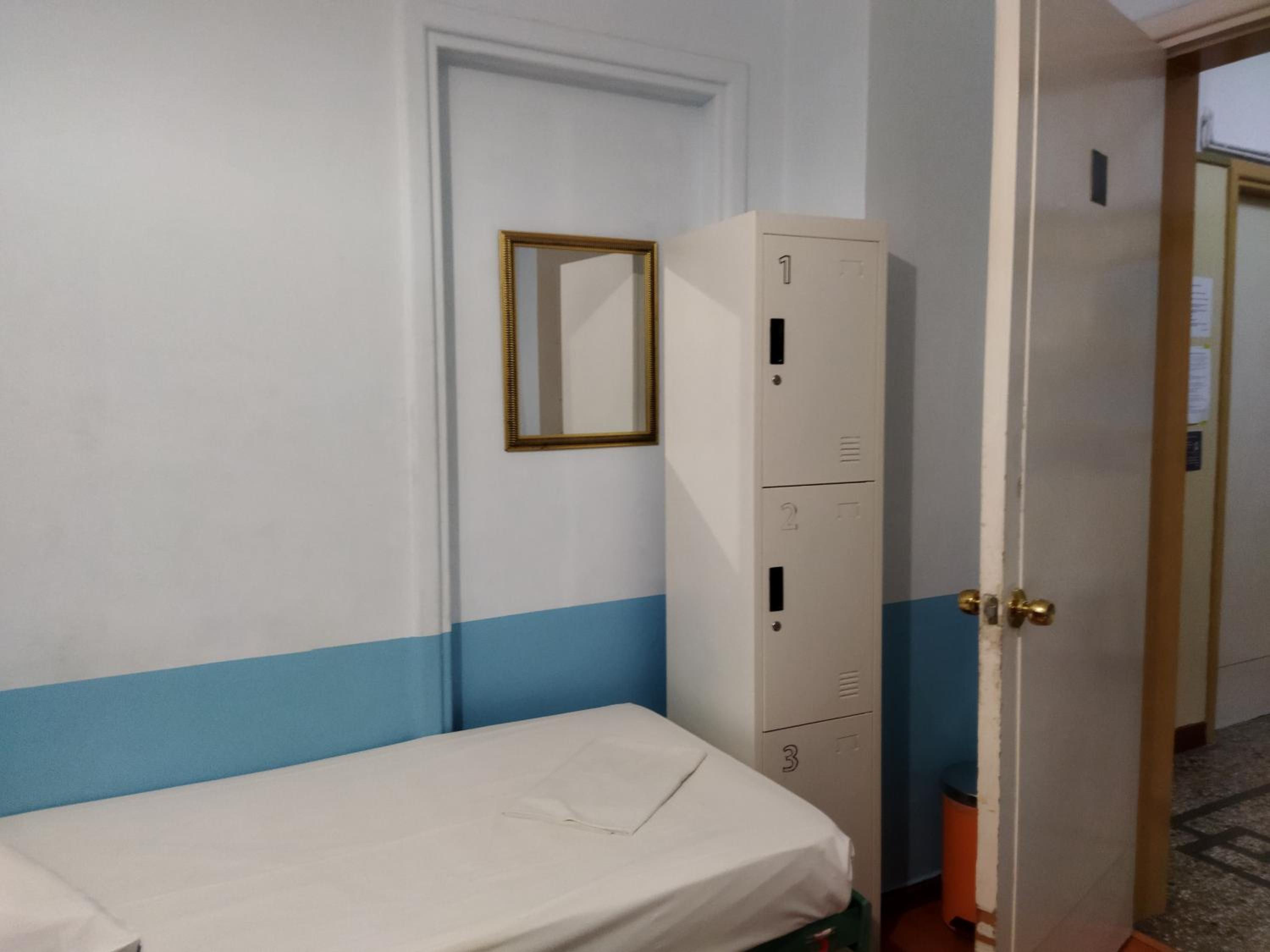 Bed in 4-Bed Mixed Dormitory Room