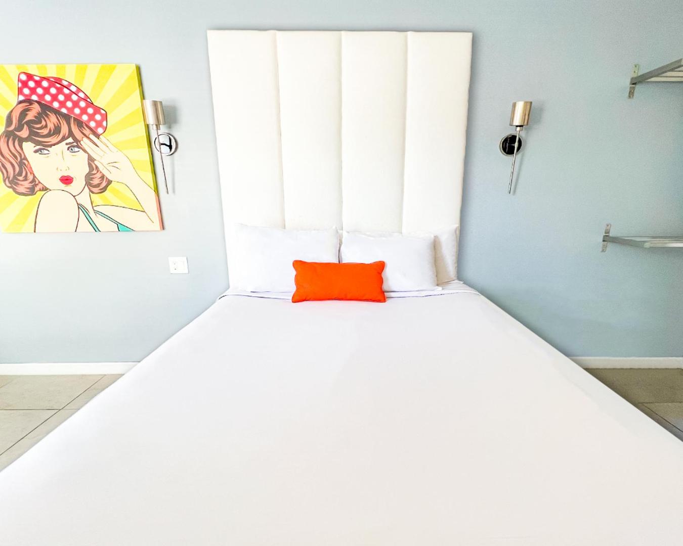 Queen Studio