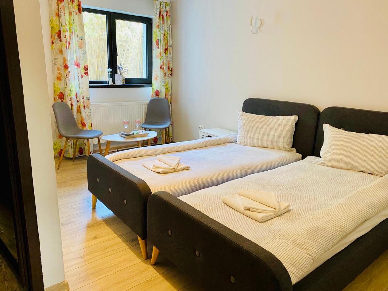 Double or Twin Room - Disability Access - Photo 6