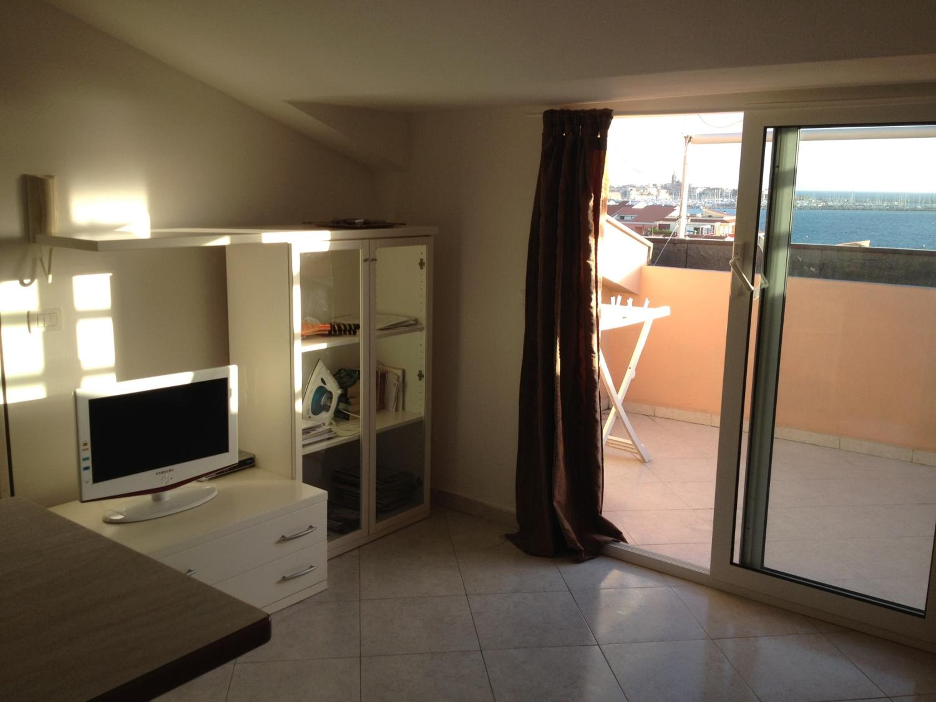 Apartment With Sea View
