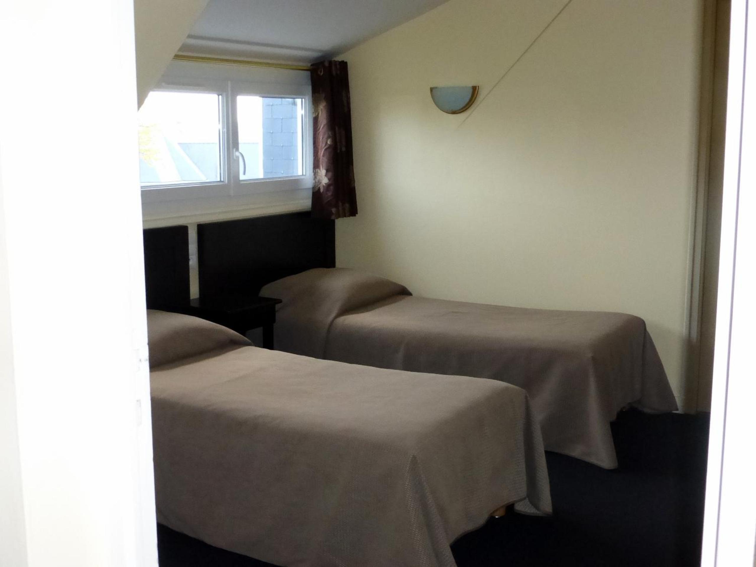 Quadruple Room - Photo 3