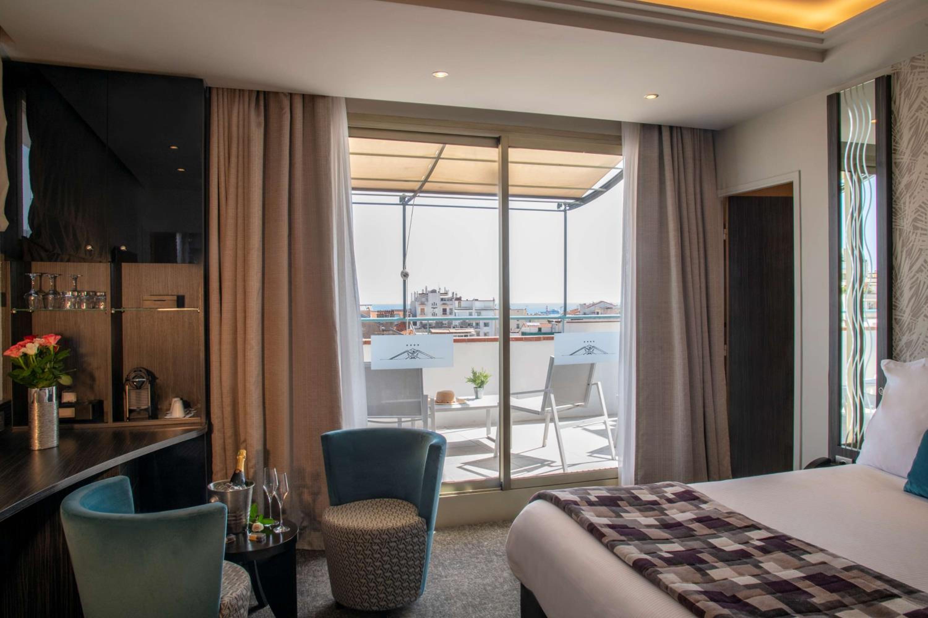 Prestige Suite with Sea View  photo 1