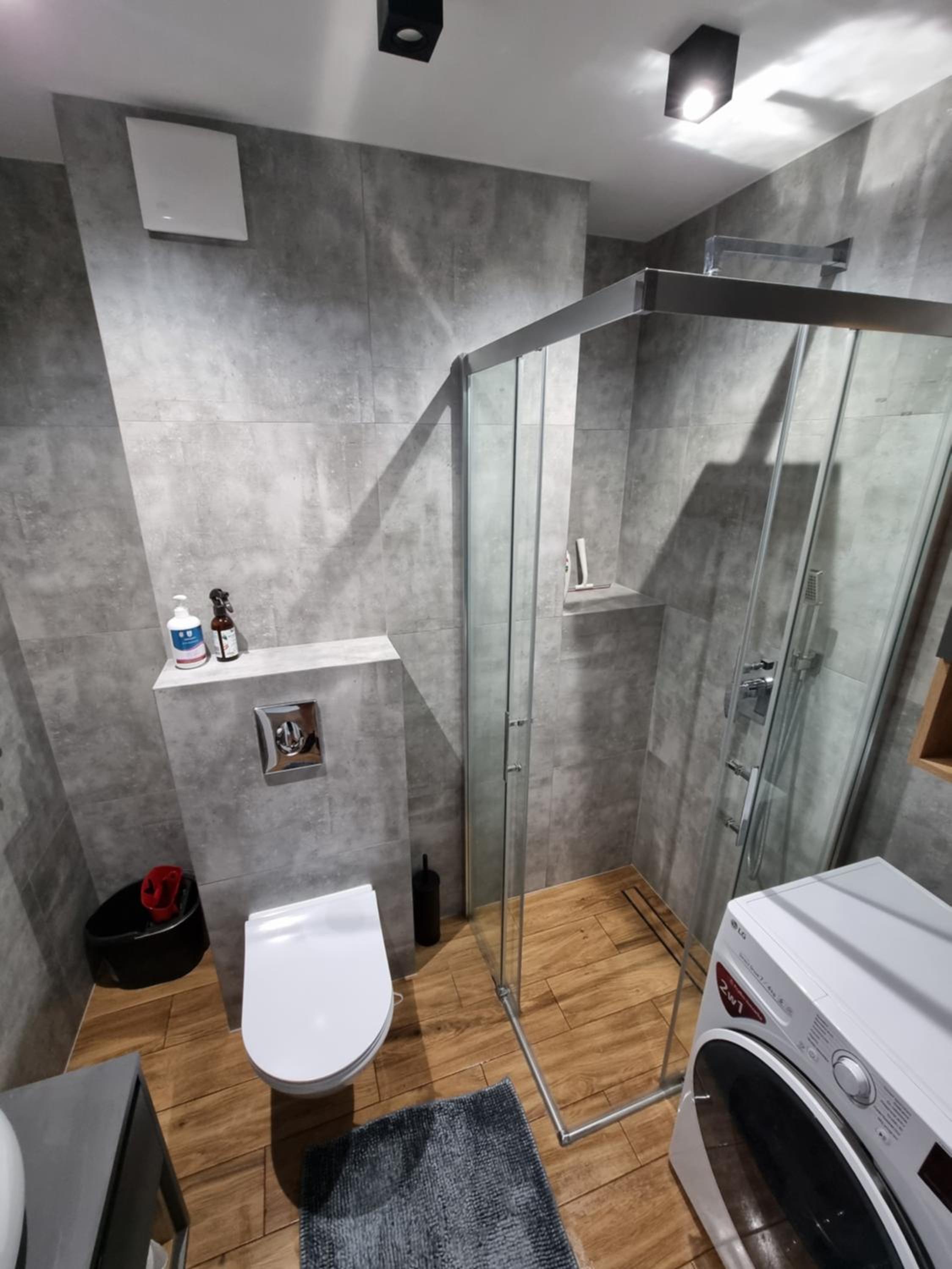 Two-Bedroom Apartment - Photo 11