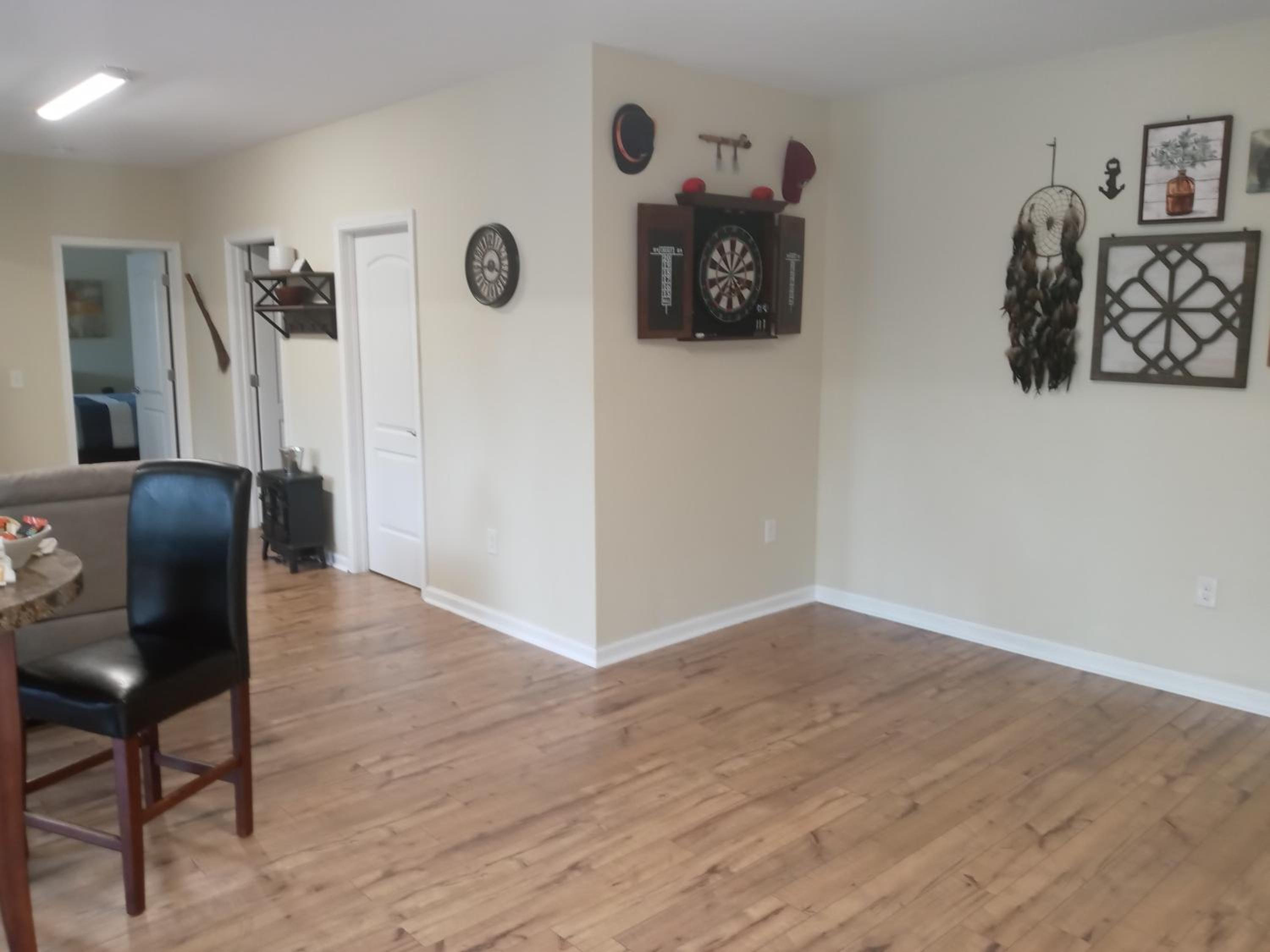 Family Room with Private Bathroom photo 2
