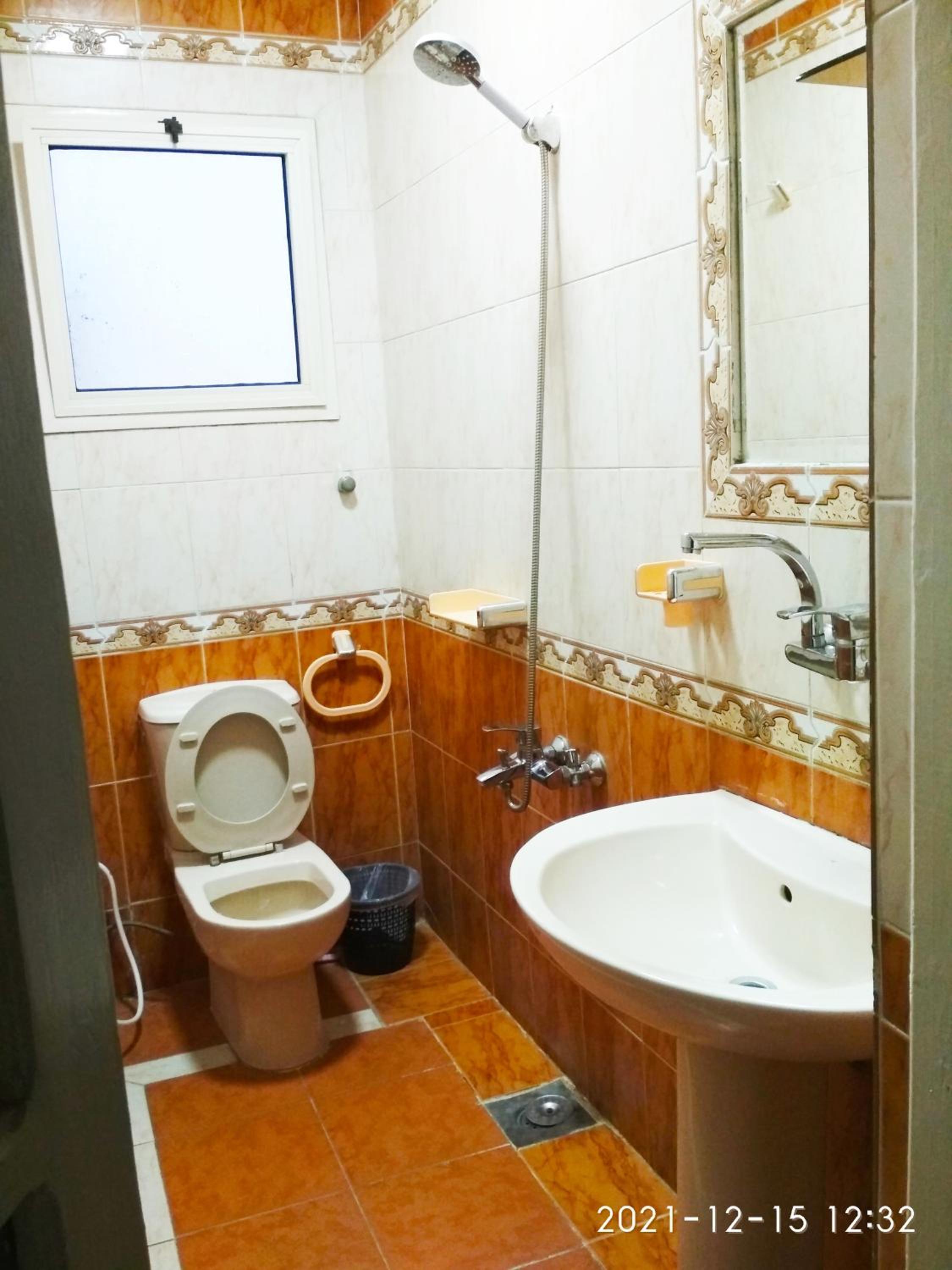 Two-Bedroom Apartment - Photo 18