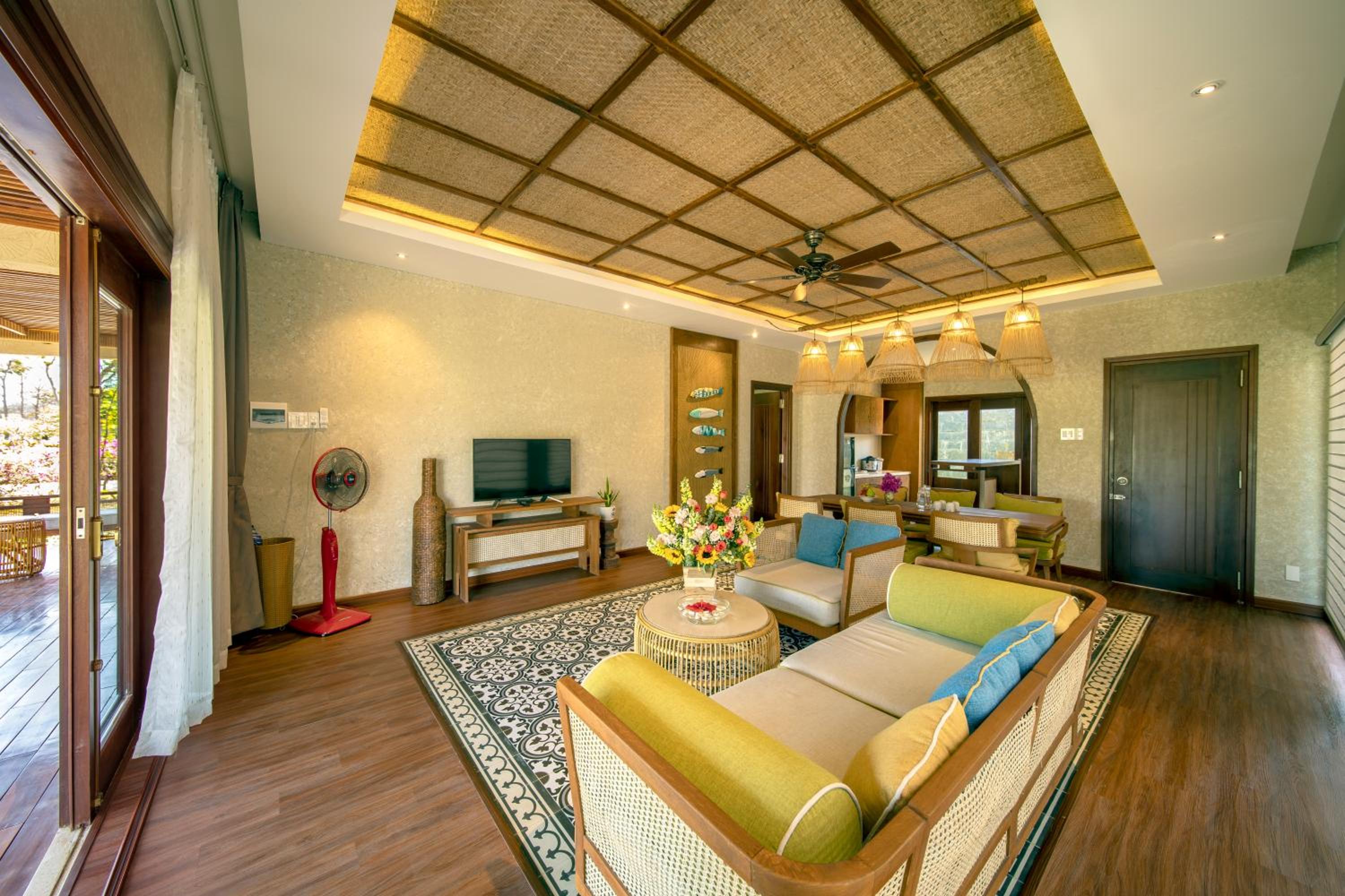 Three-Bedroom Villa photo 3