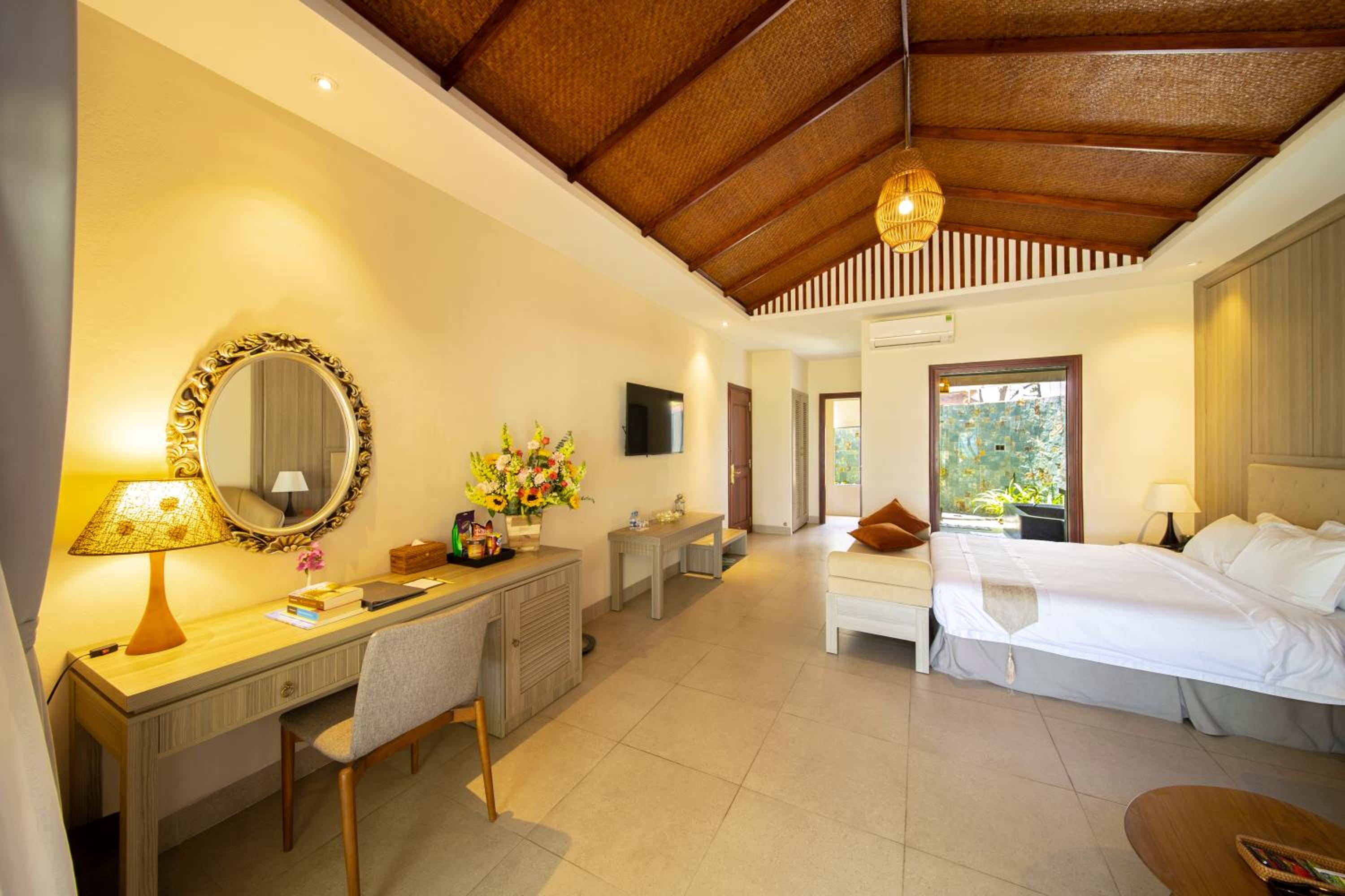 One Bed Room Villa Beach Front - Photo 2