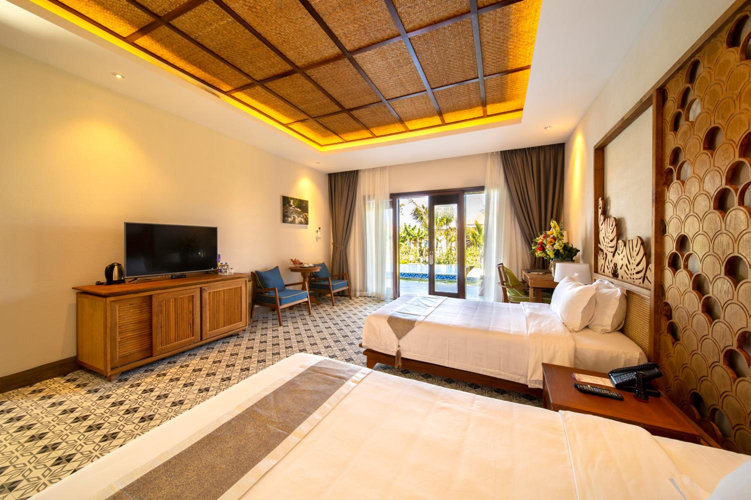 Two Bedroom Villa with Private Pool - Photo 2