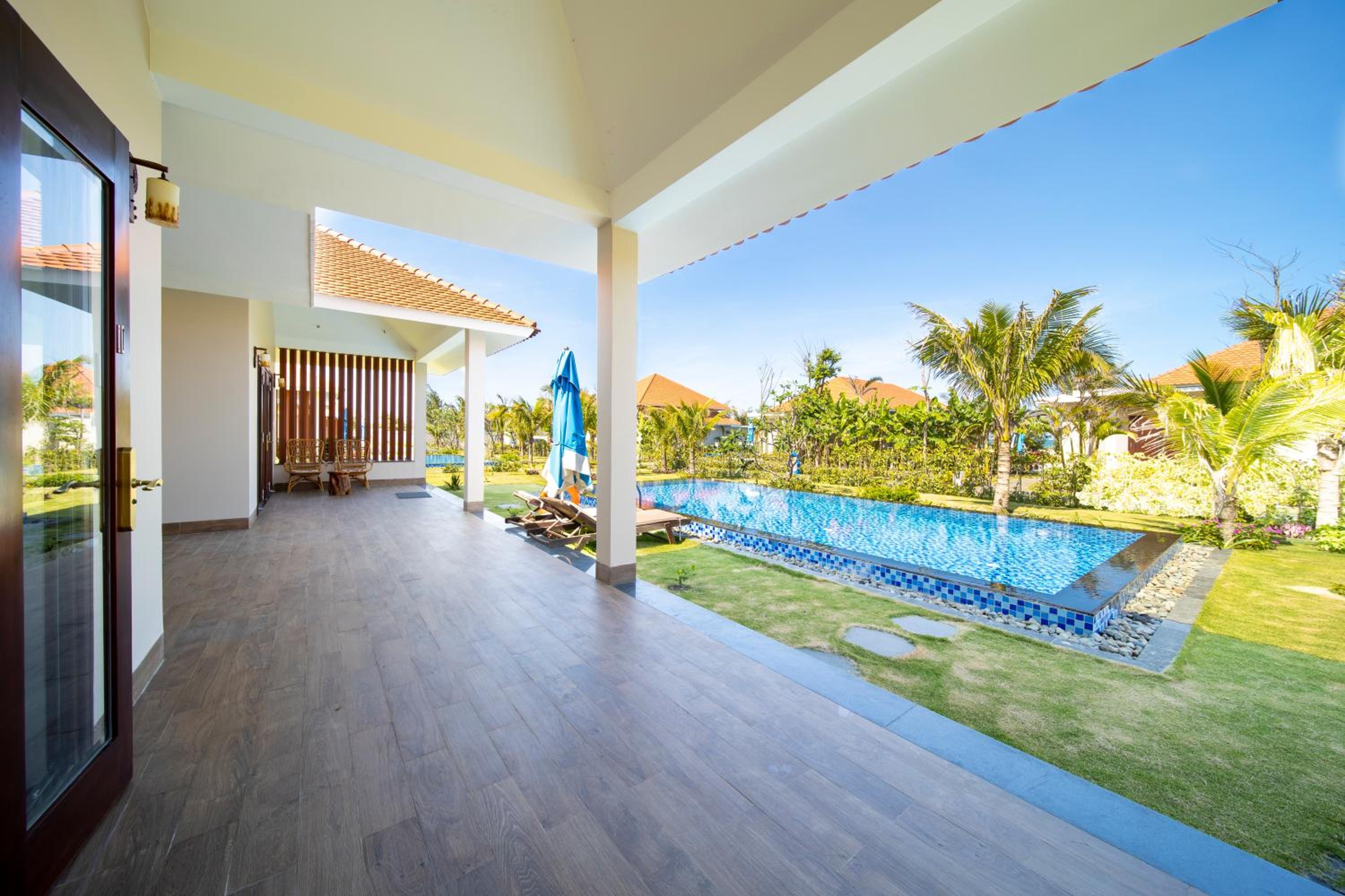 Two Bedroom Villa with Private Pool - Photo 4