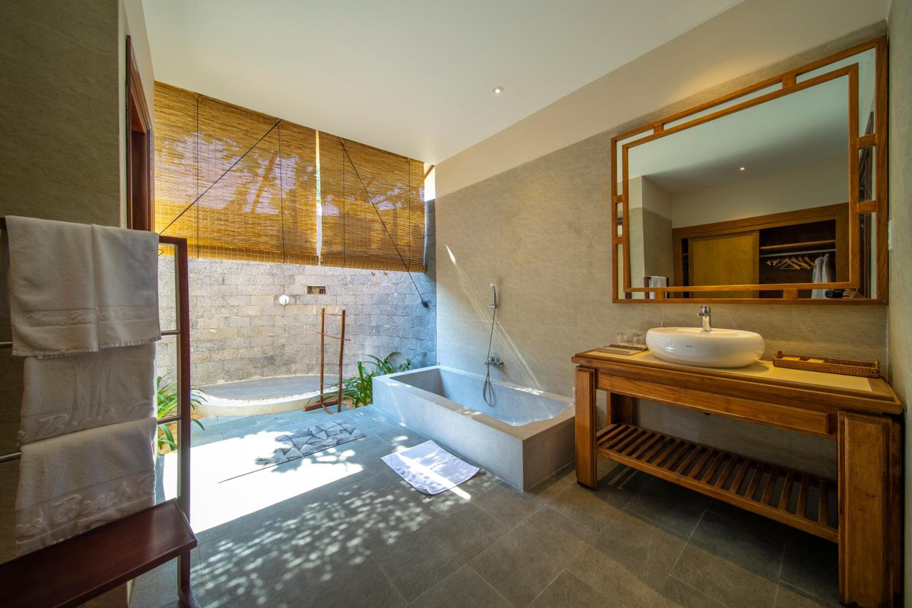 Two Bedroom Villa with Private Pool - Photo 9