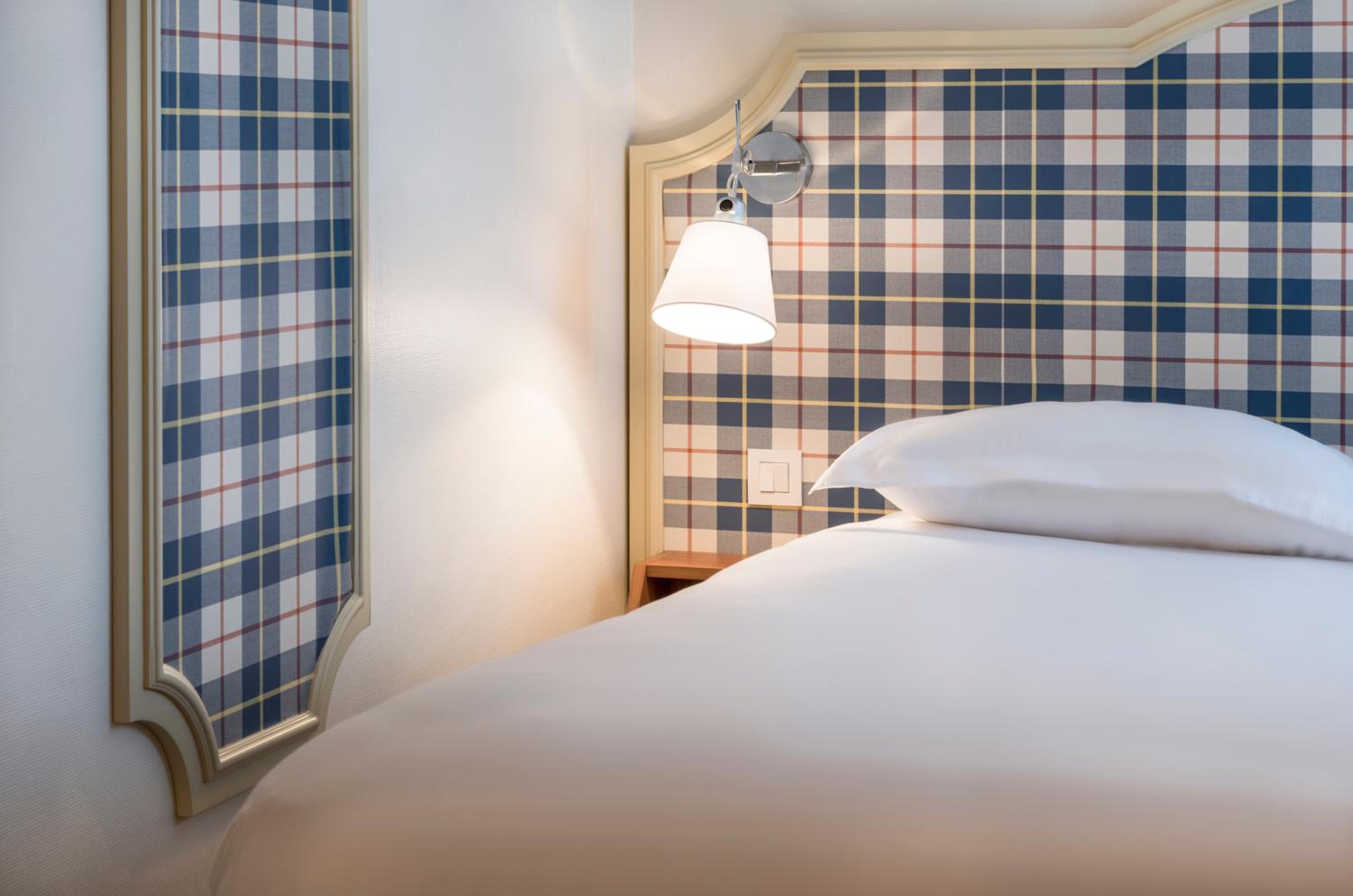 Classic Double or Twin Room - Photo 2