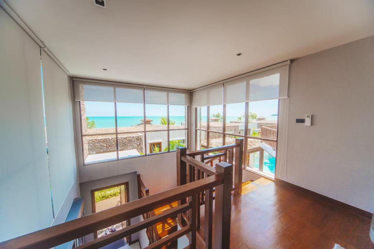 Family Room with Garden View - Photo 7