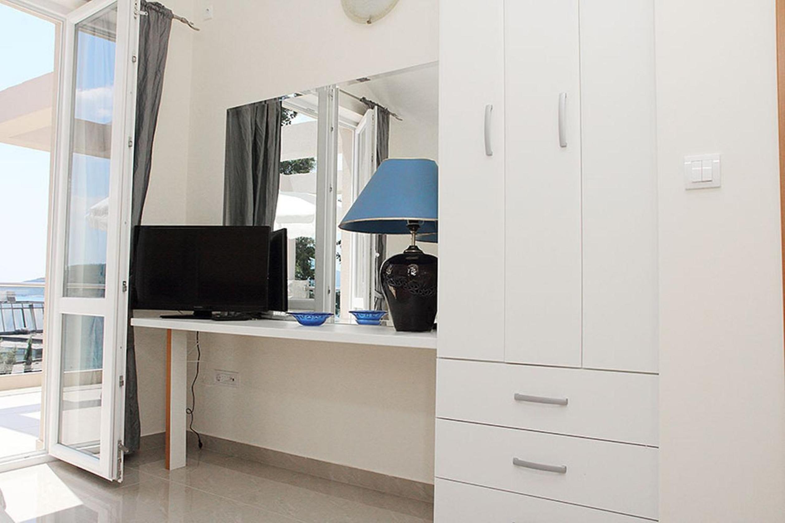Double Room with Balcony and Sea View