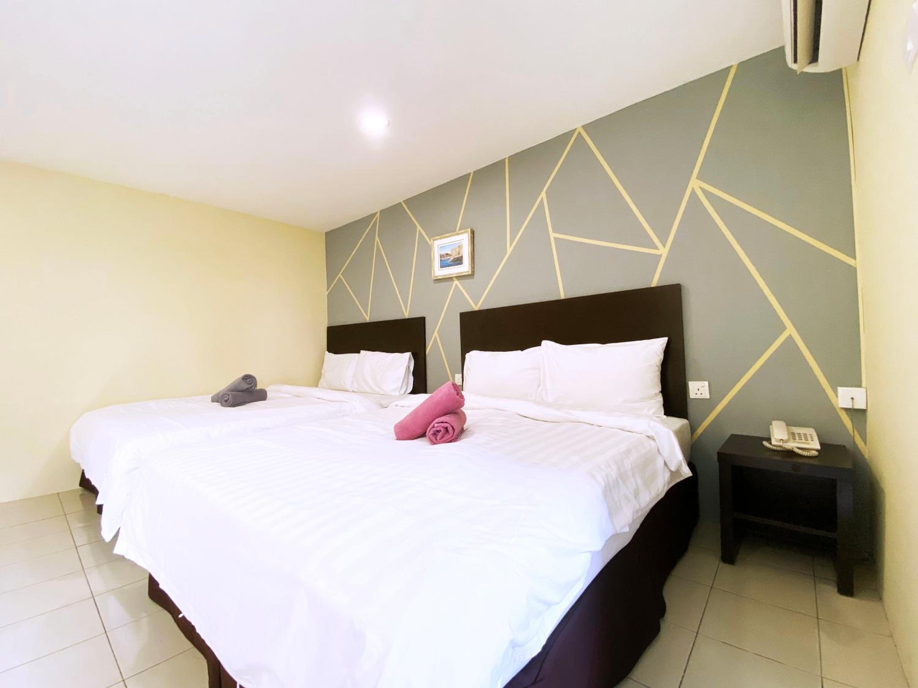 Deluxe Family Room photo 1
