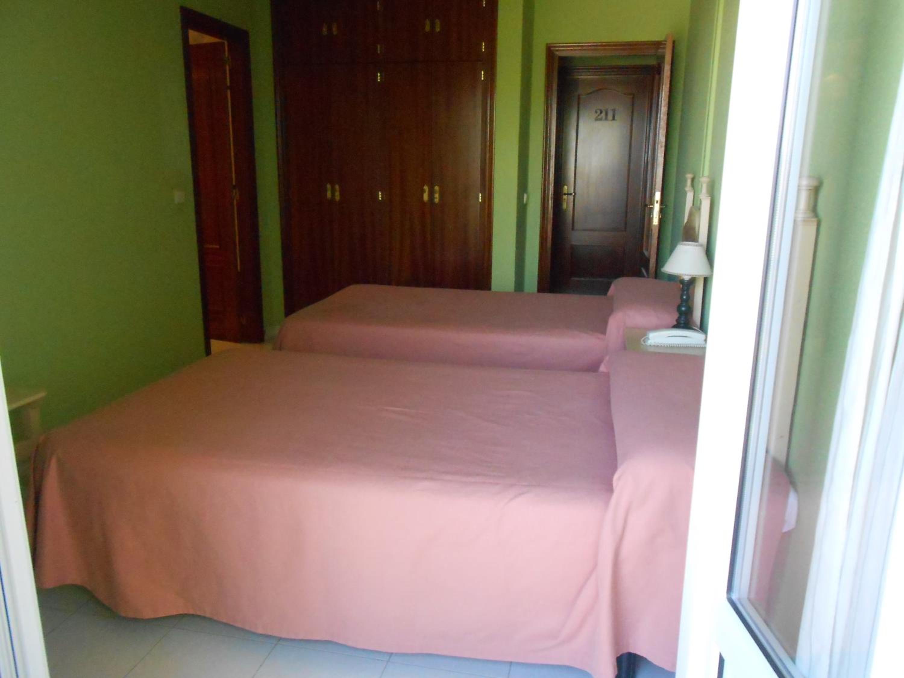 Double or Twin Room photo 2