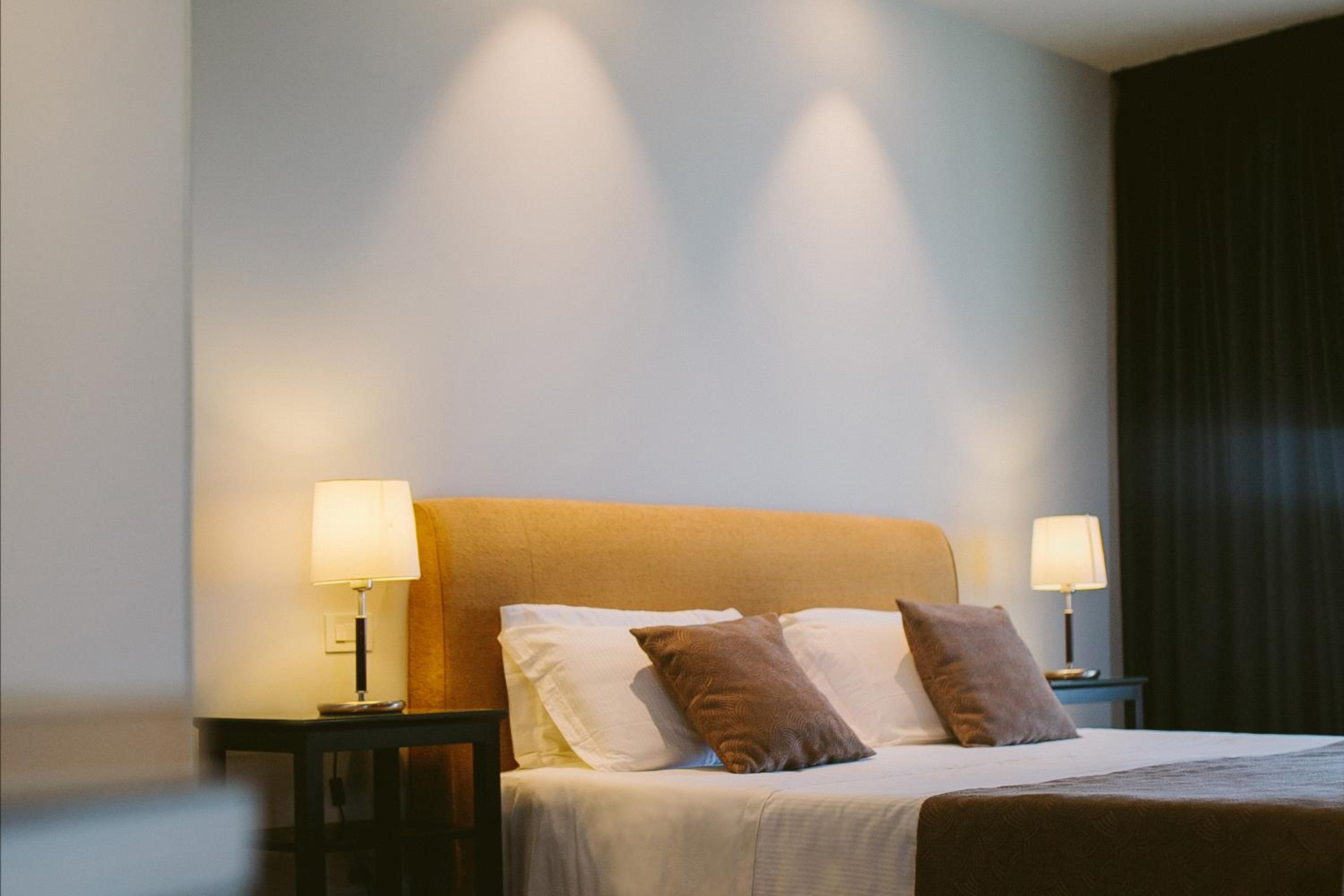 Junior Suite with Balcony - Photo 3
