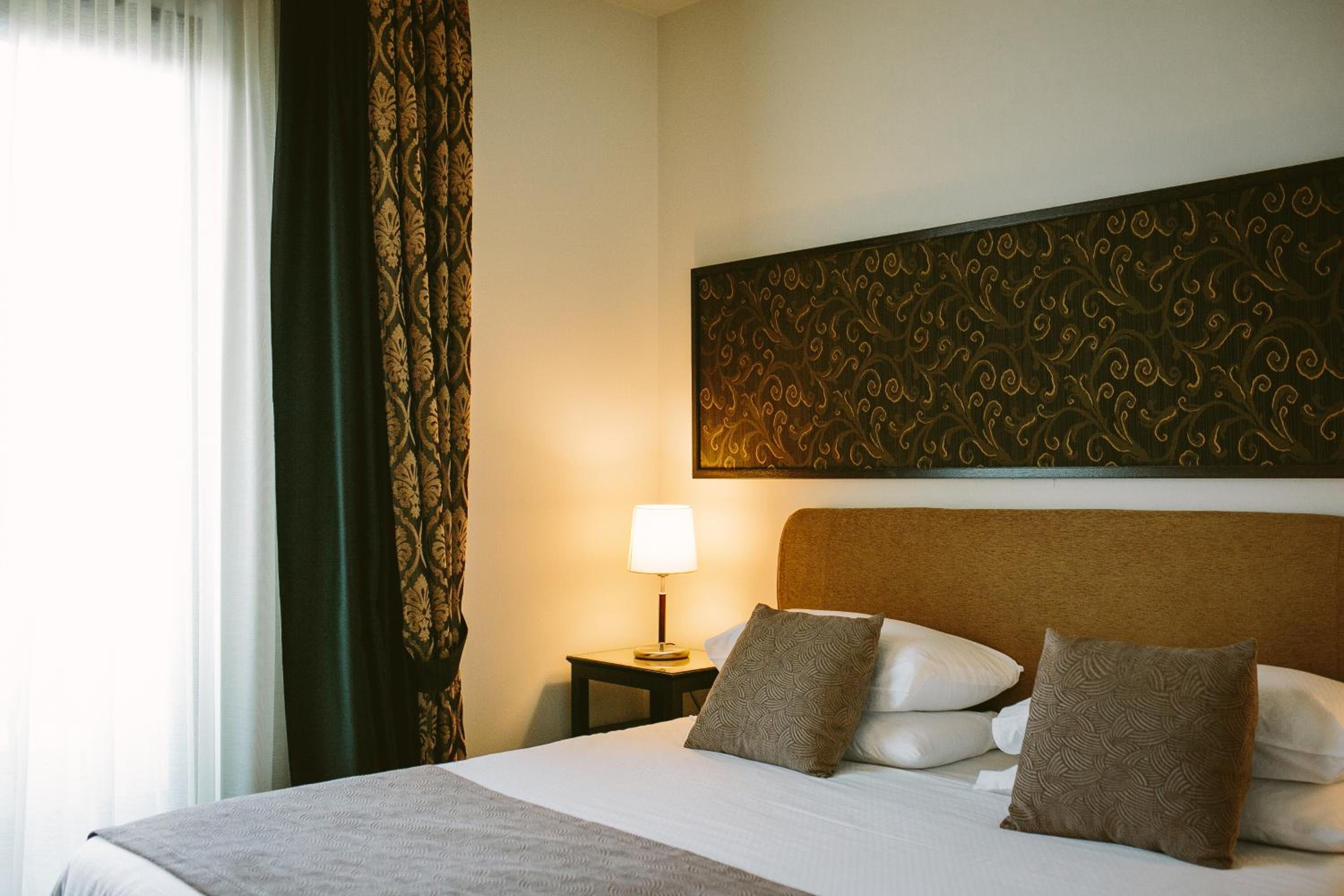 Comfort Double Room with Balcony - Photo 5
