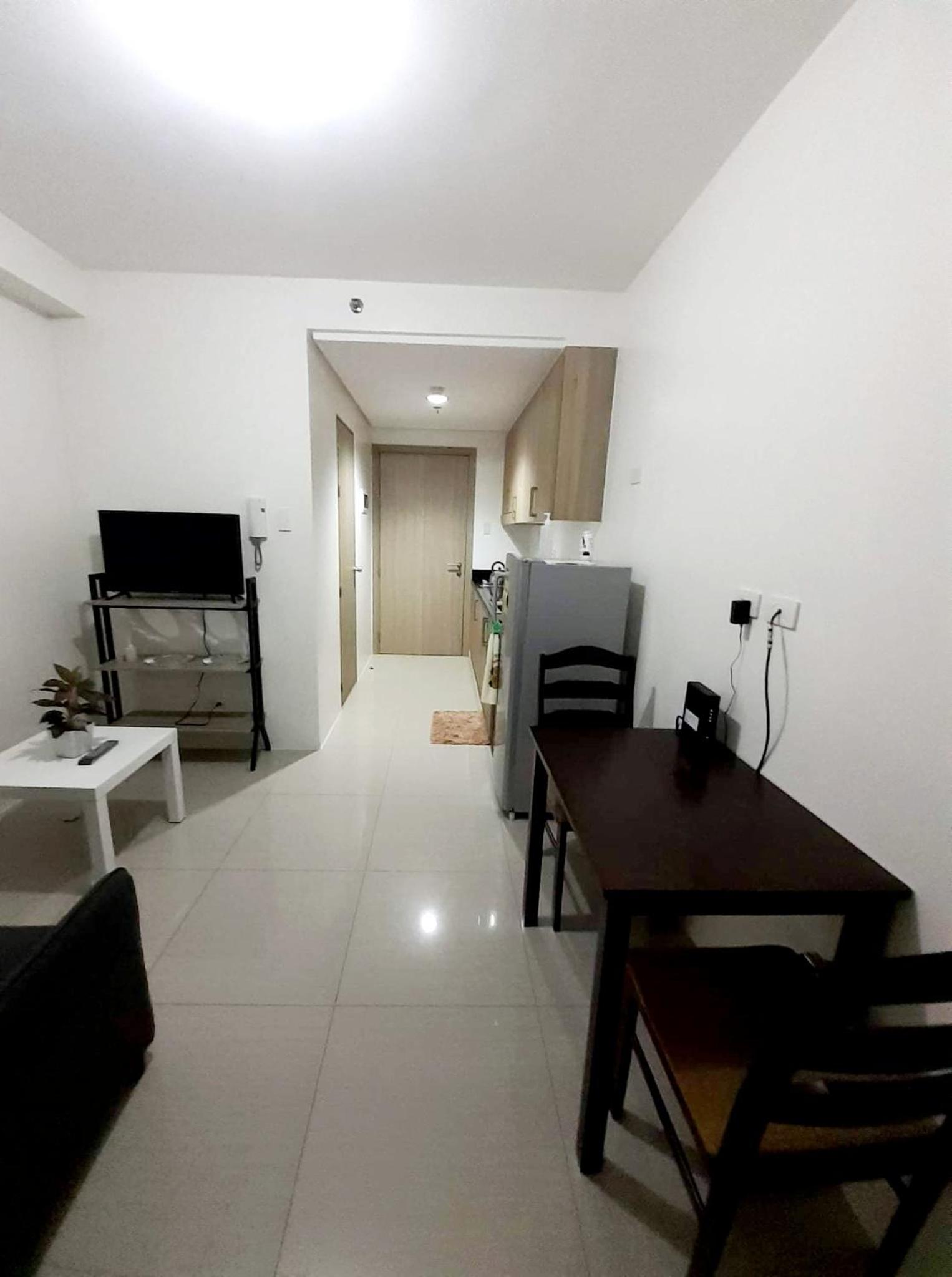 One-Bedroom Apartment - Photo 10
