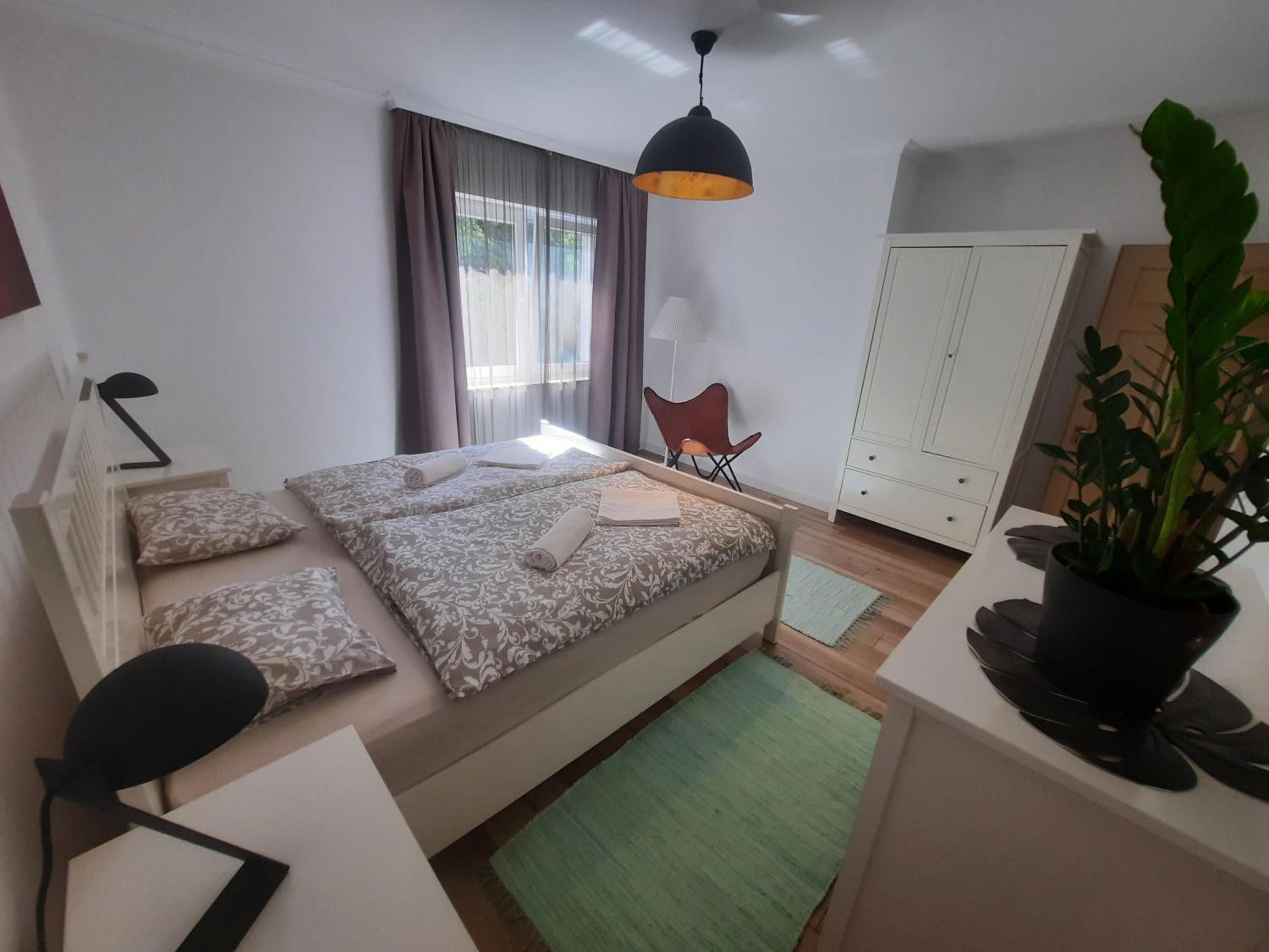 Three-Bedroom House photo 2