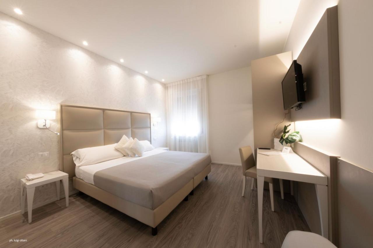 Superior Double or Twin Room - Photo 1