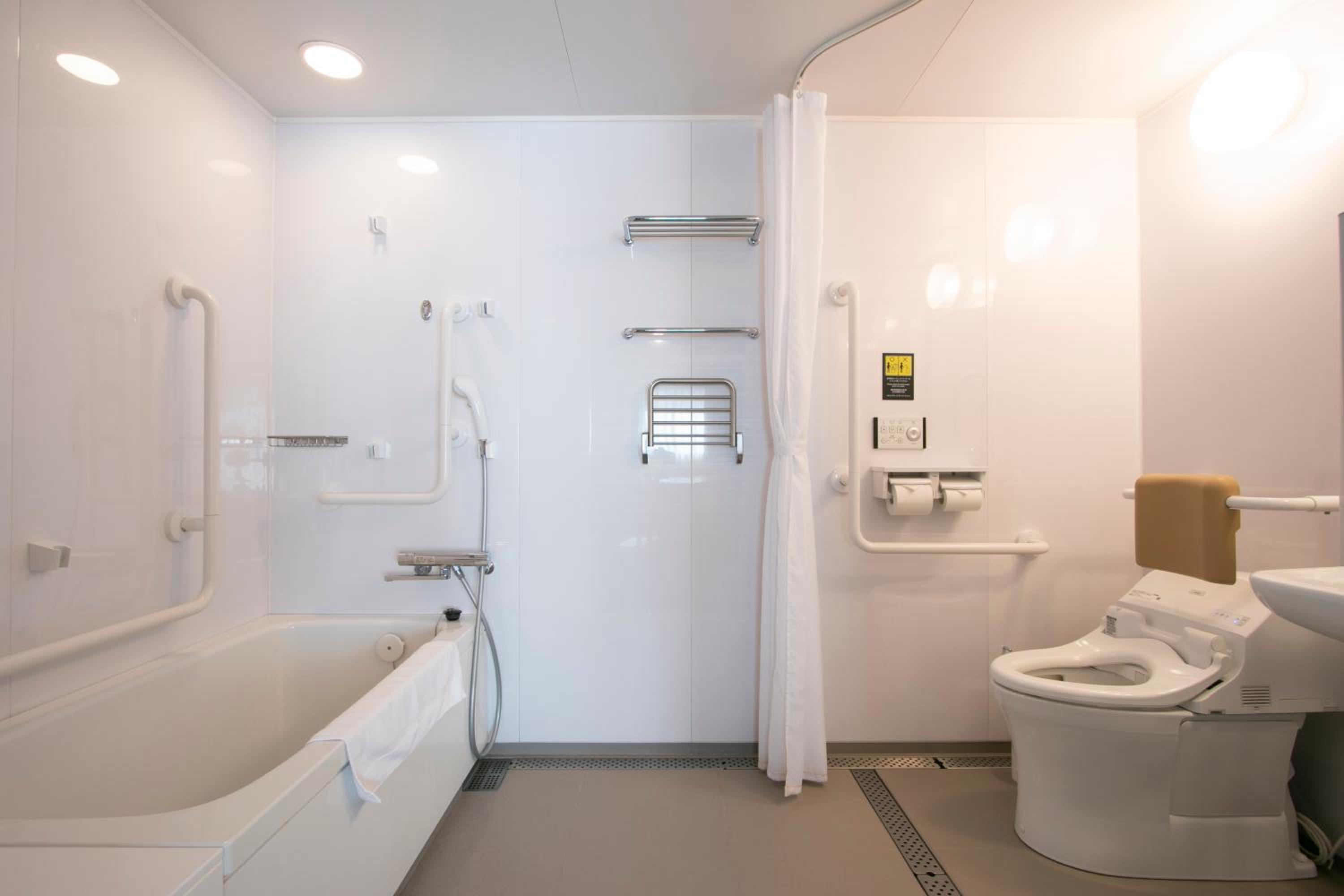 Superior Universal Twin Room
