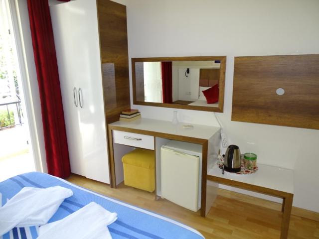 Standard Triple Room photo 3
