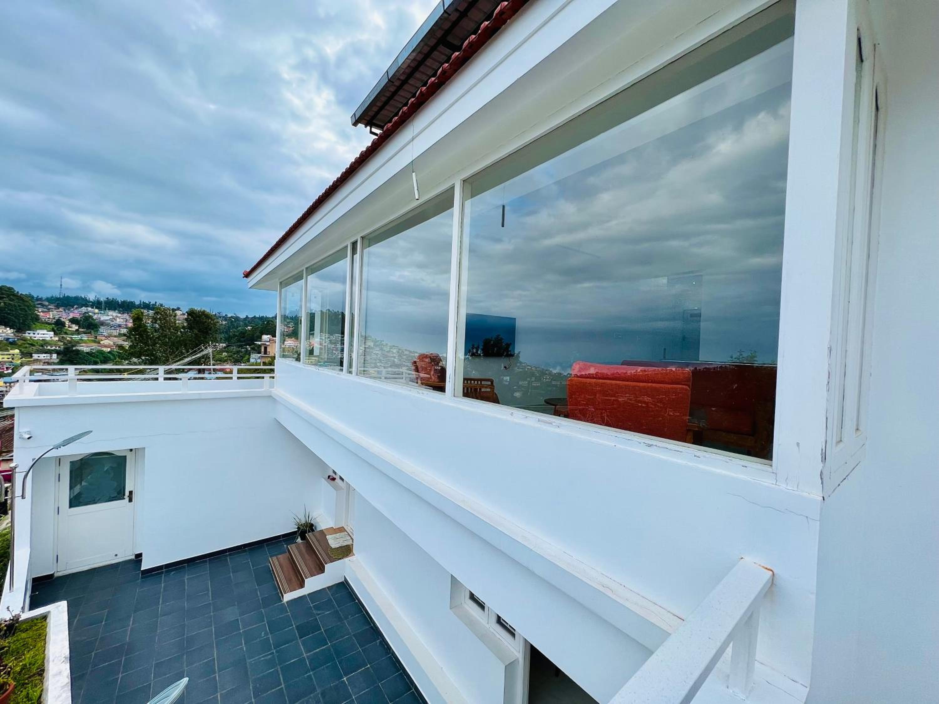Two-Bedroom Villa - Photo 23
