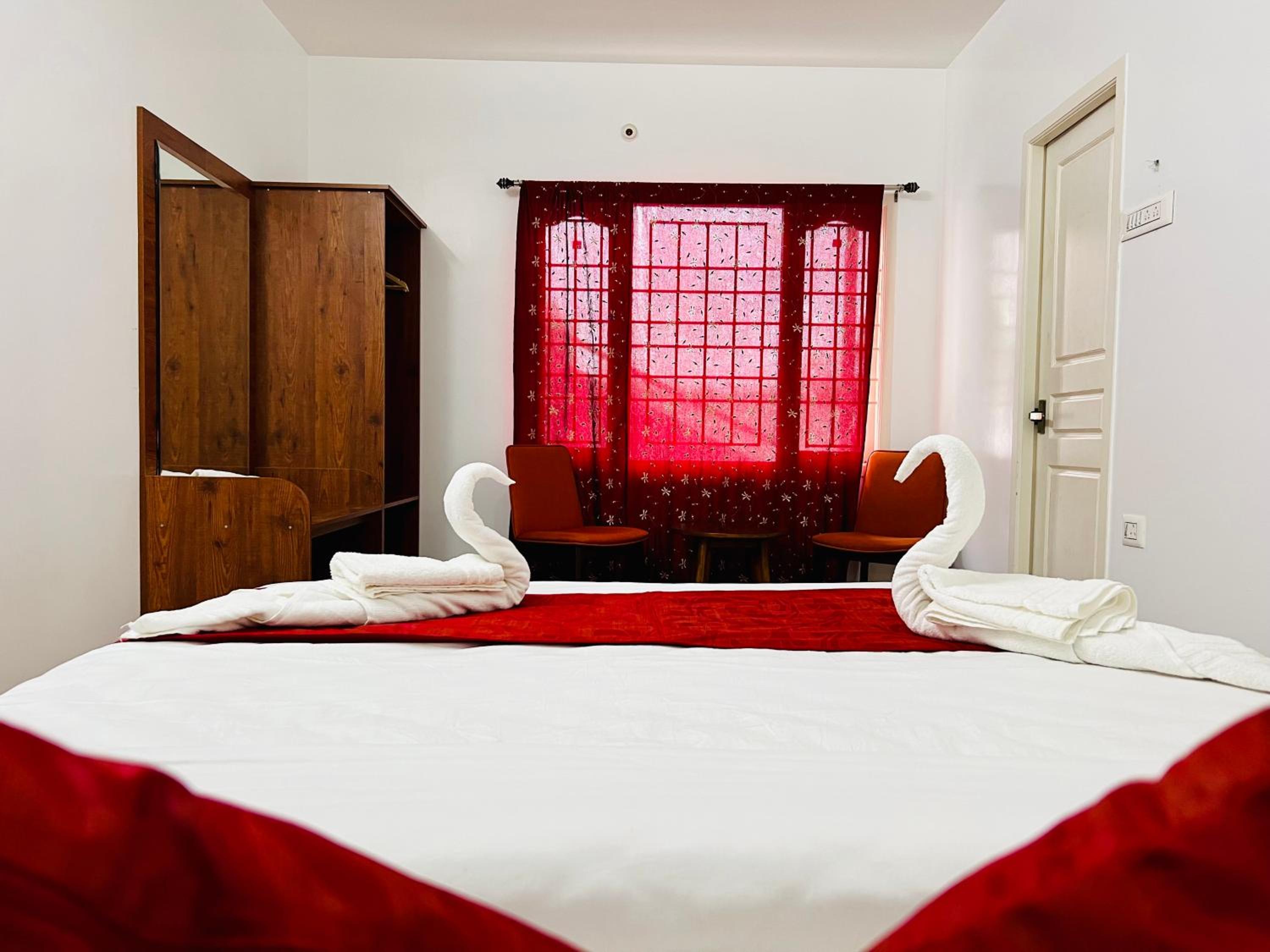 Two-Bedroom Villa - Photo 2
