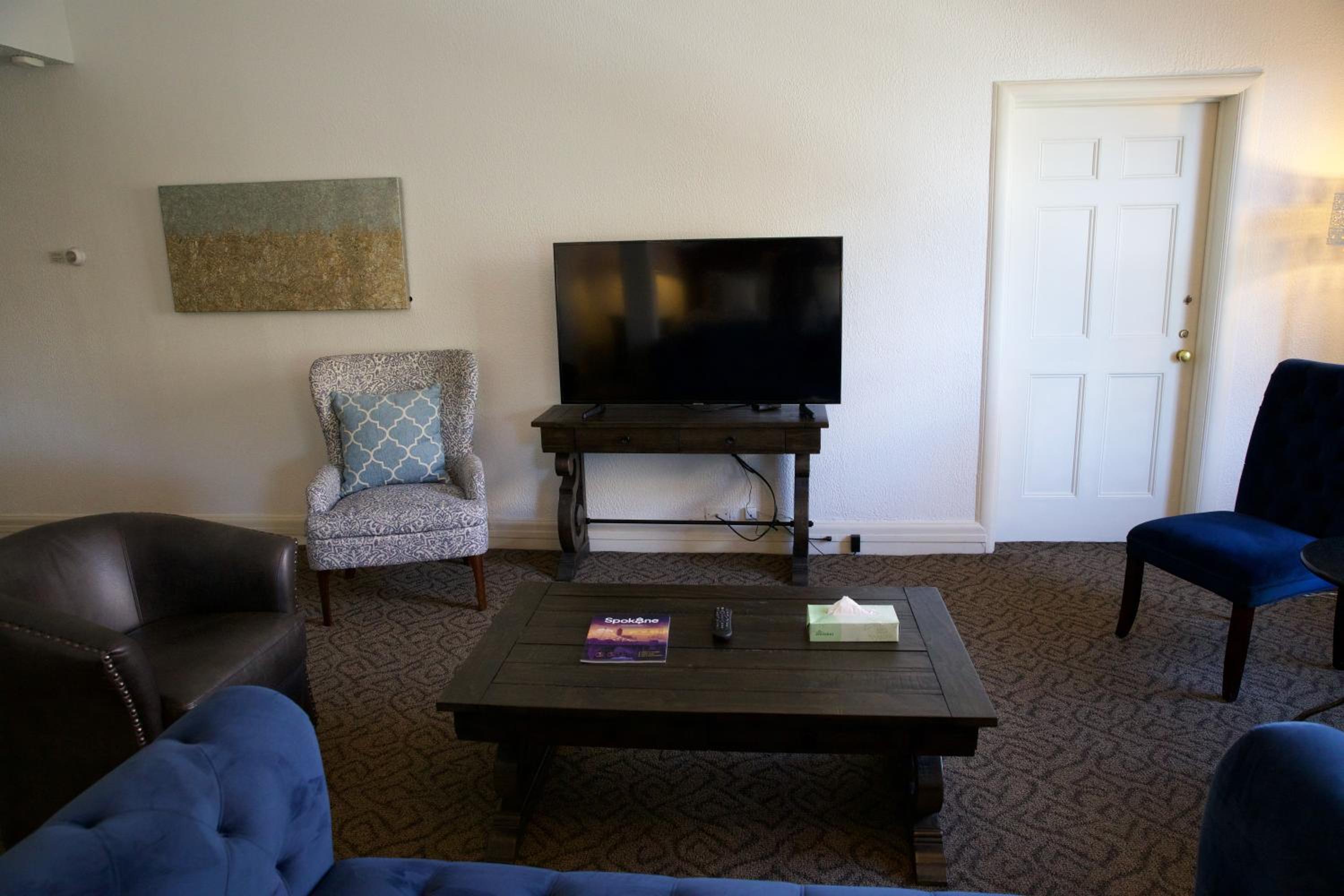 Champagne Suite - Photo 4