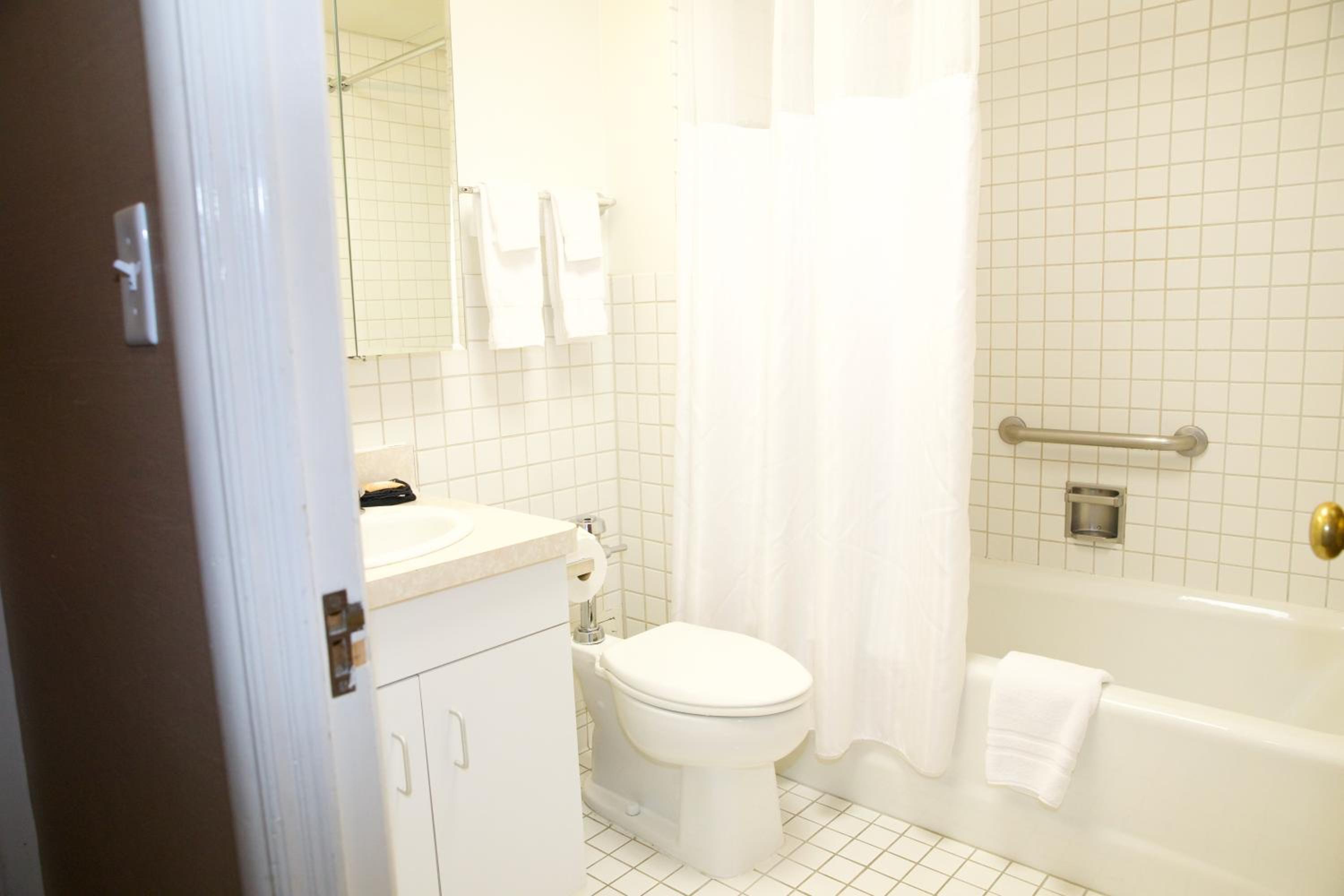 Double Room - Photo 2
