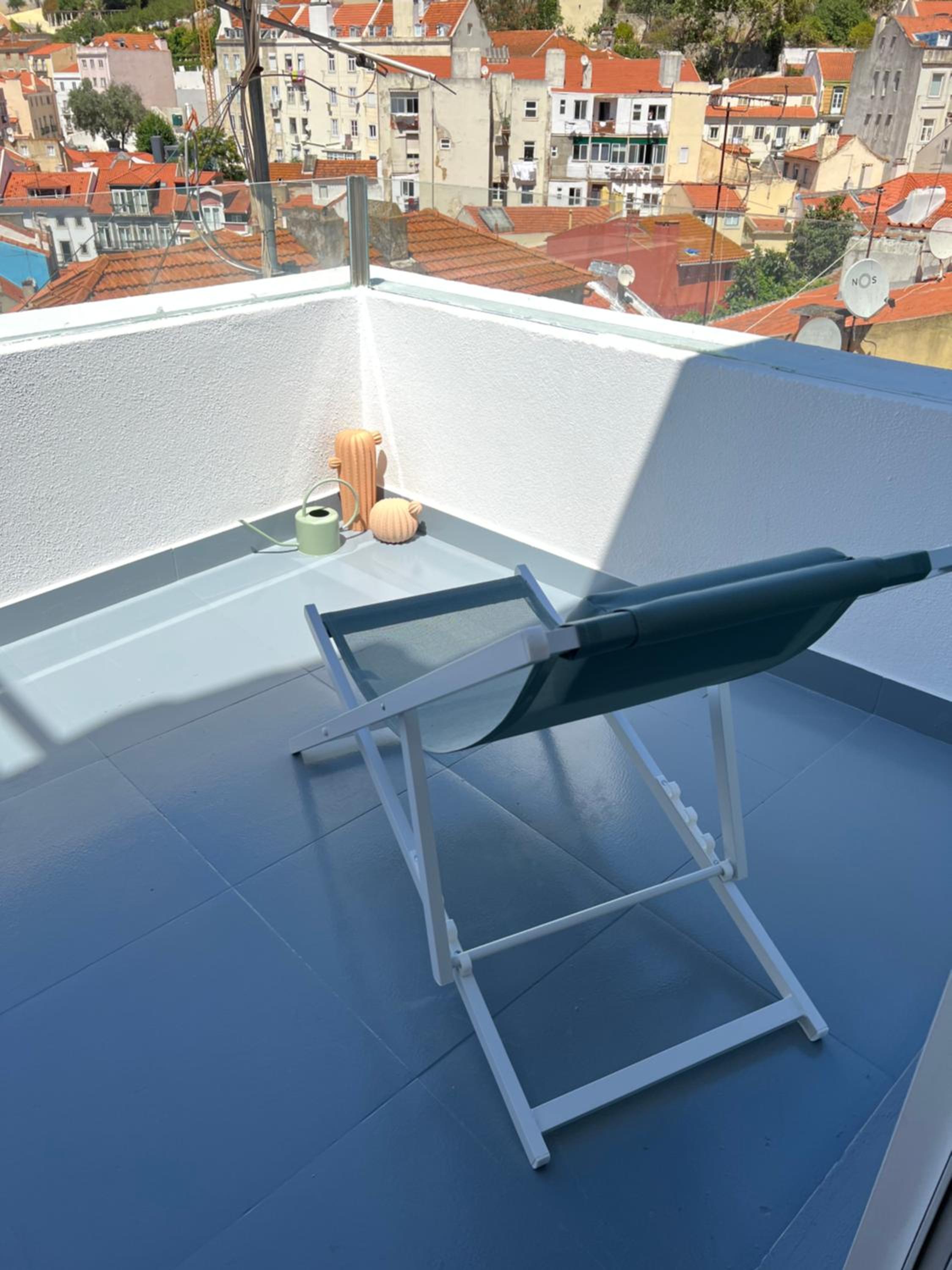 Apartment with Balcony - Photo 14