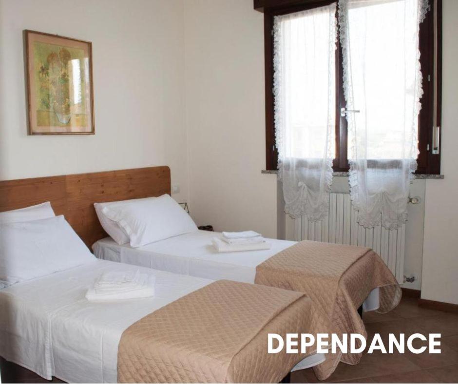 Double or Twin Room with Private Bathroom - Annex photo 1