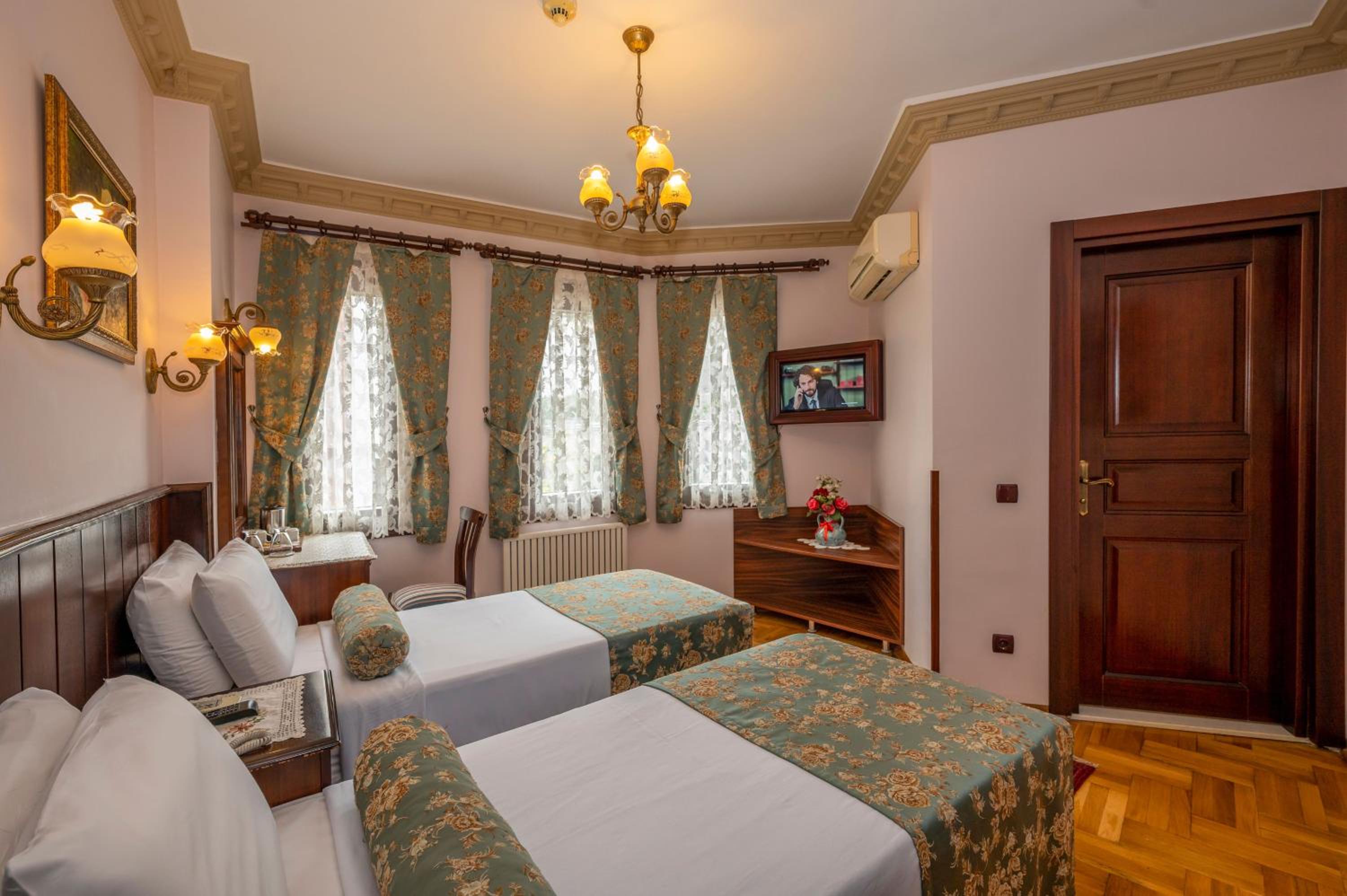 Double Room photo 3