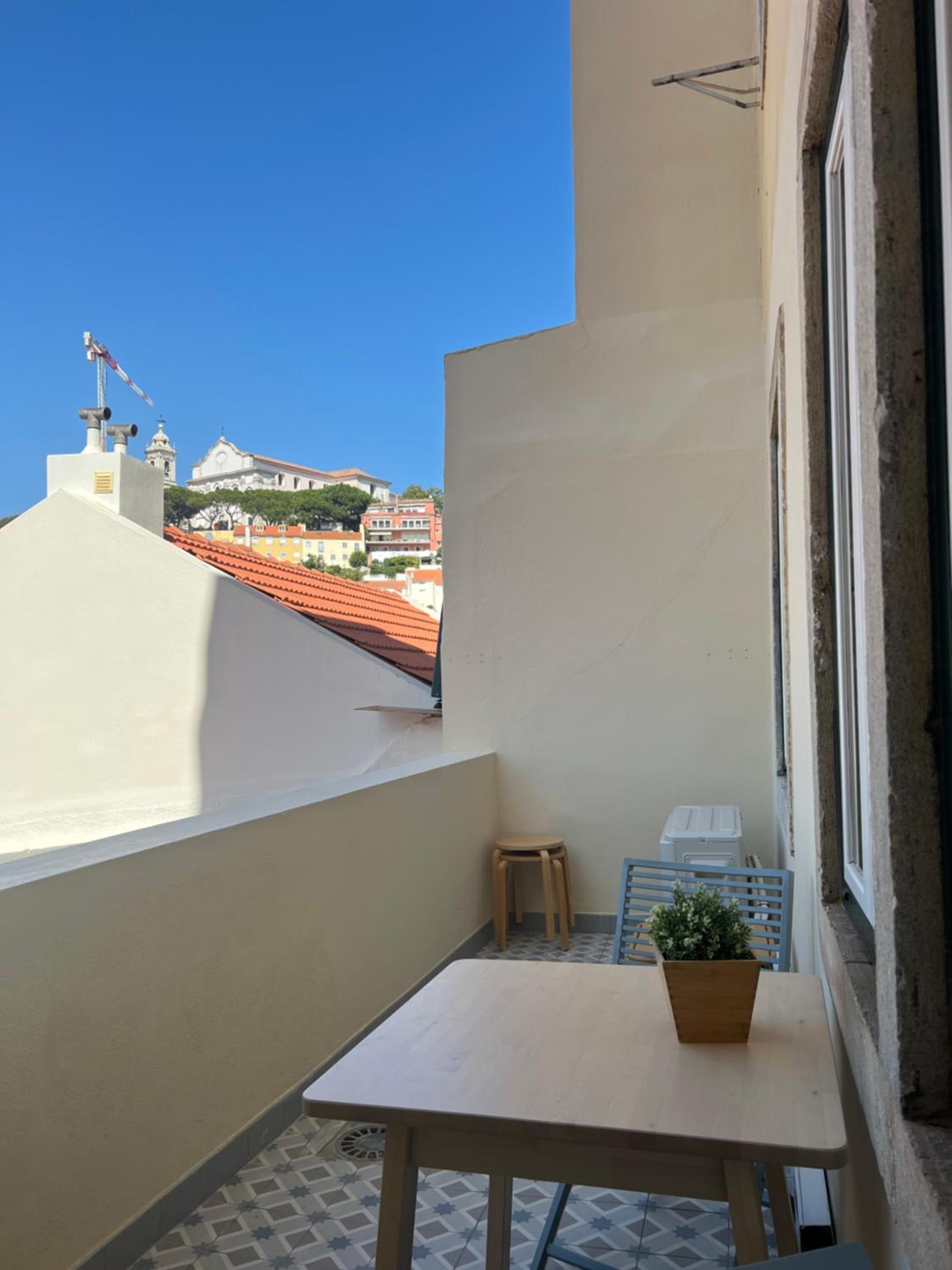 Apartment with Terrace - Photo 9