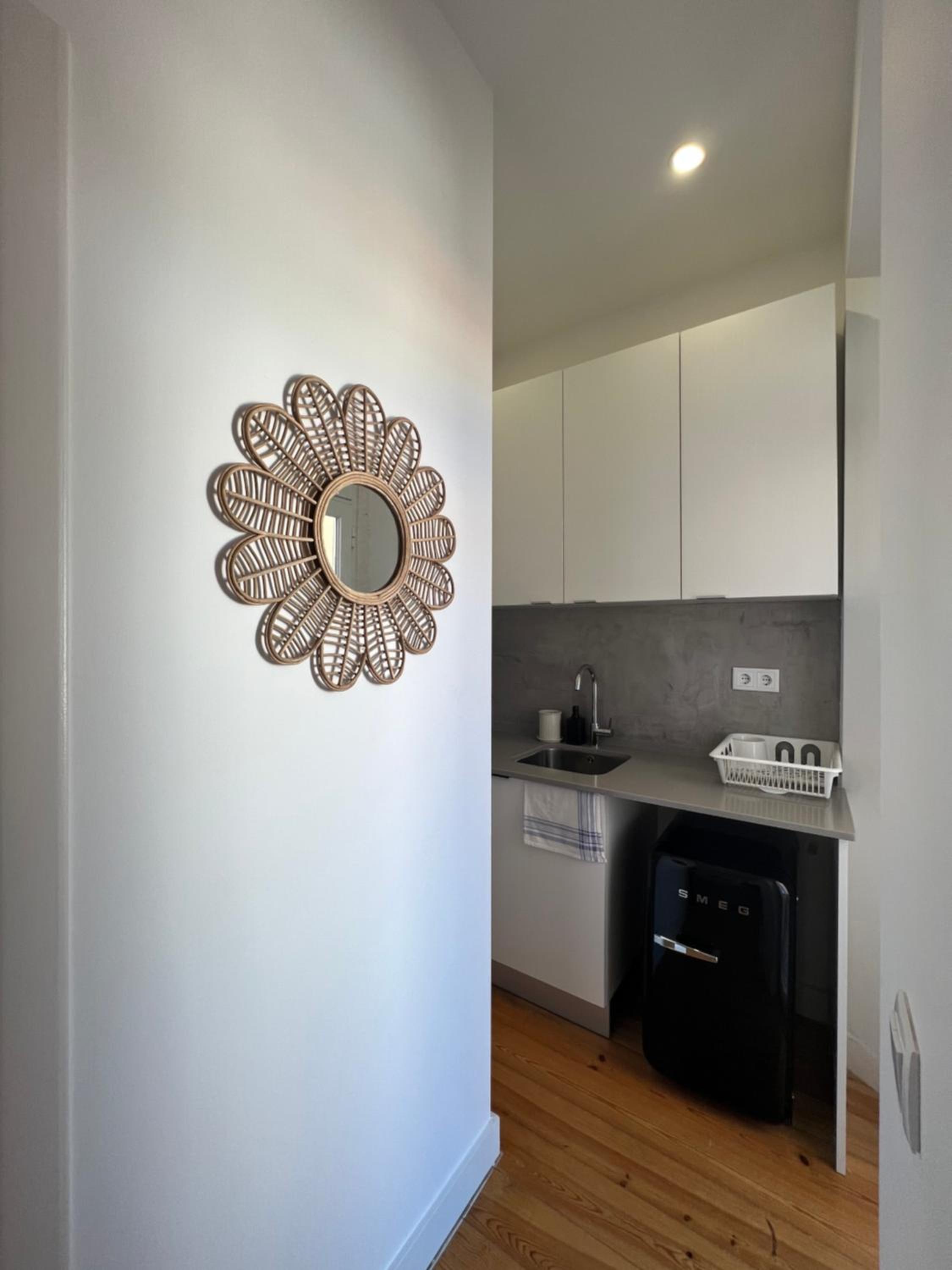 Apartment with Terrace - Photo 11