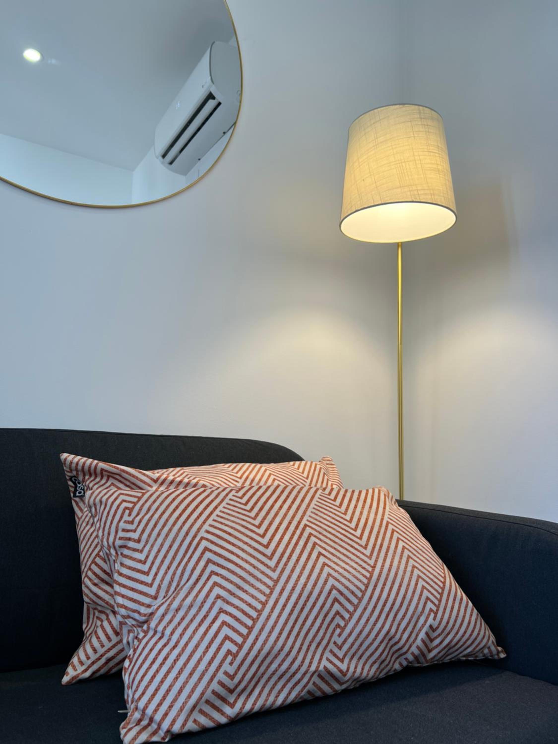 Apartment with Terrace - Photo 16