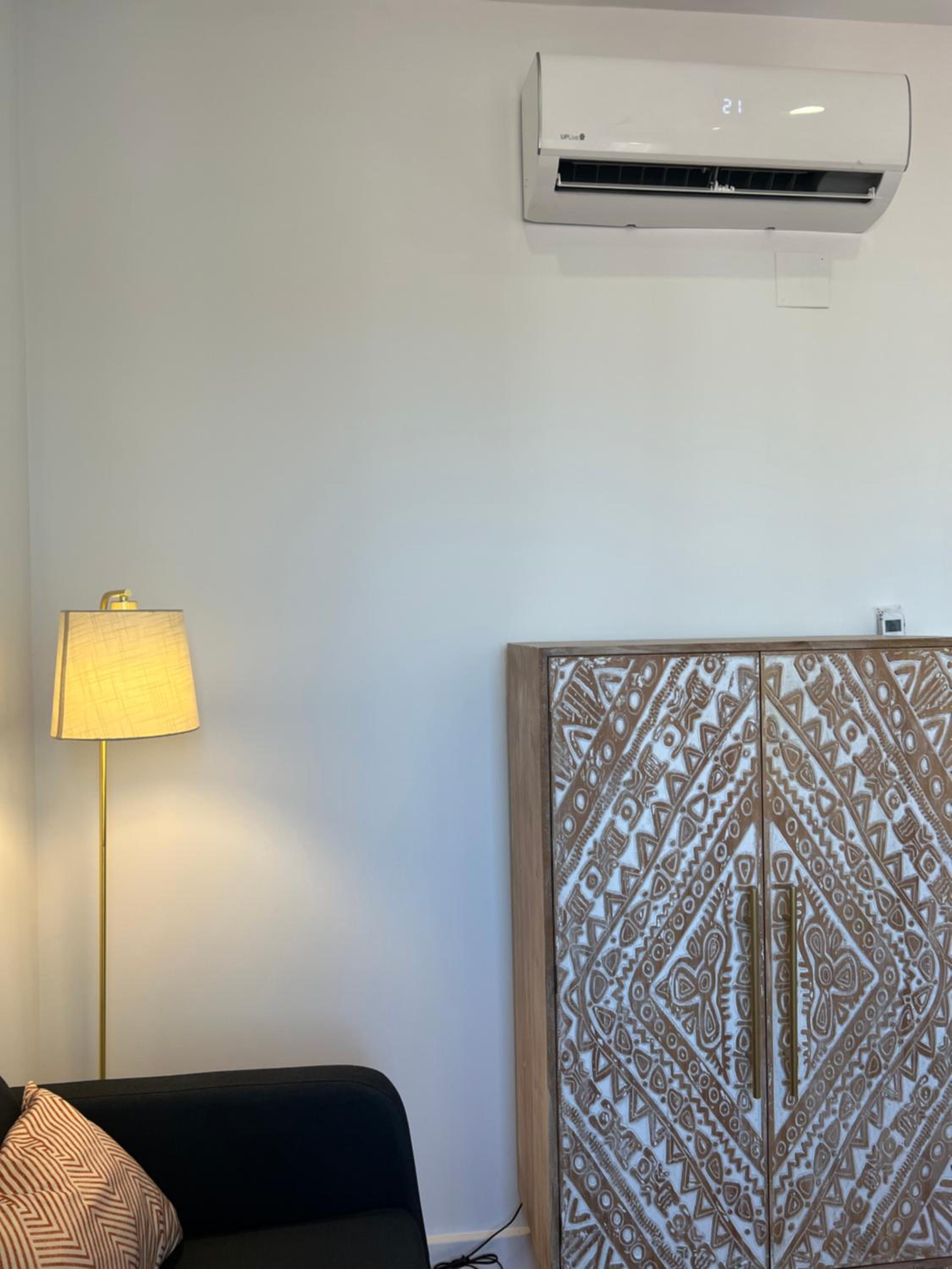 Apartment with Terrace - Photo 24