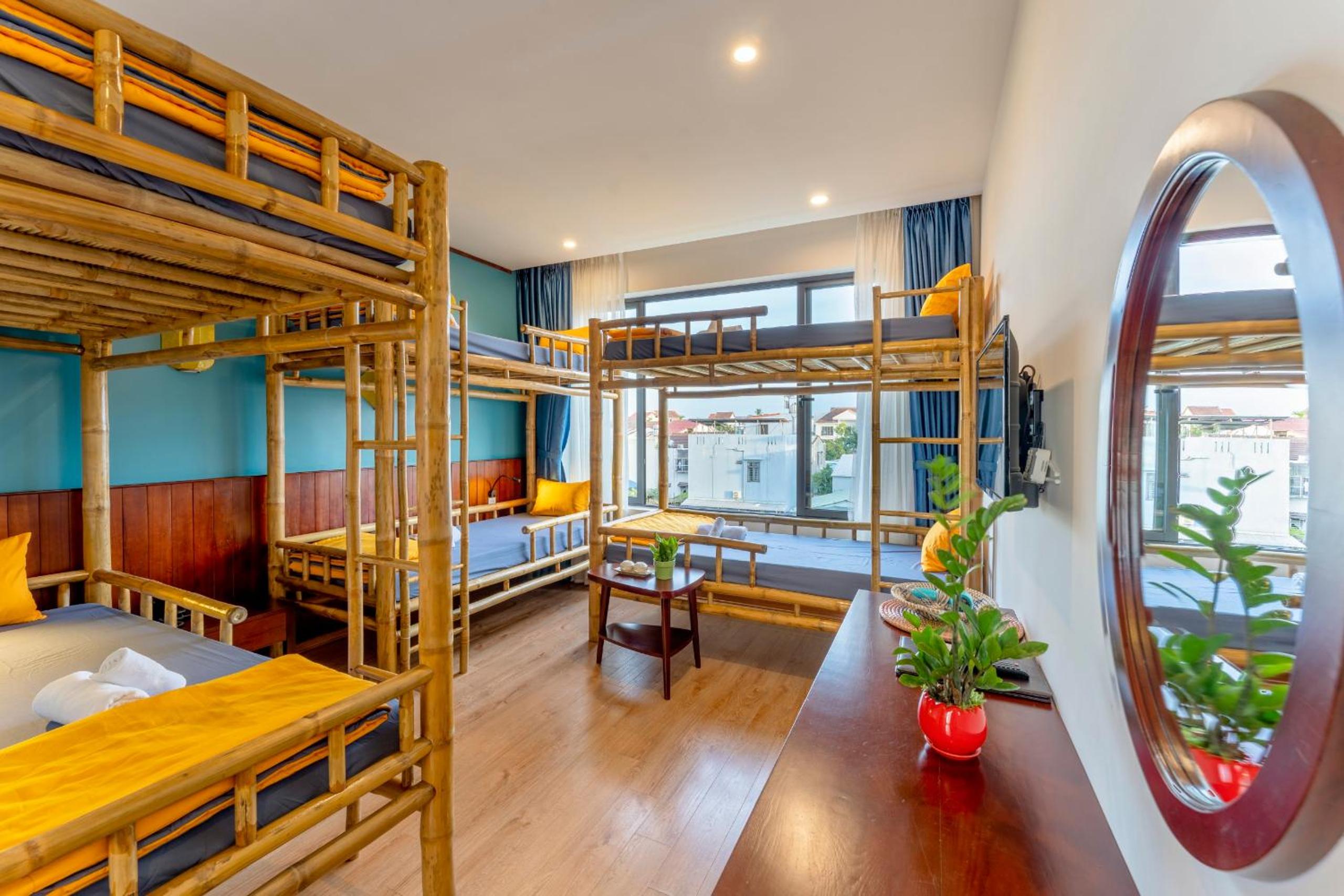 6-Bed Mixed Dormitory Room