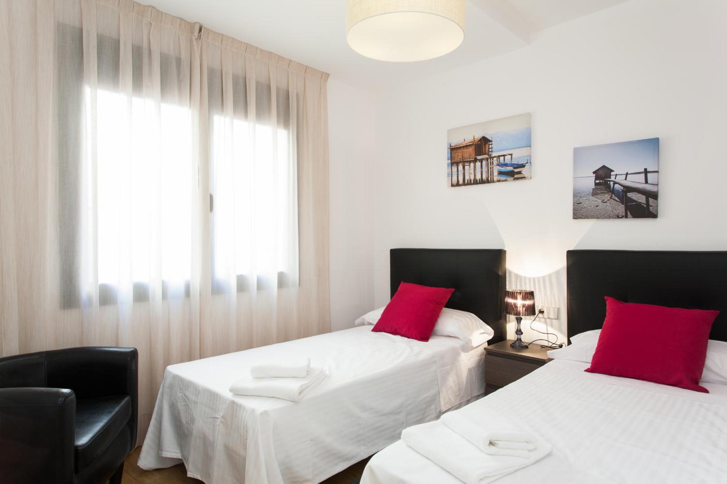 Apartamento de Seis Dormitorios