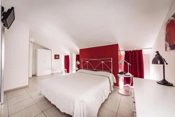 Deluxe Double Room with Extra Bed