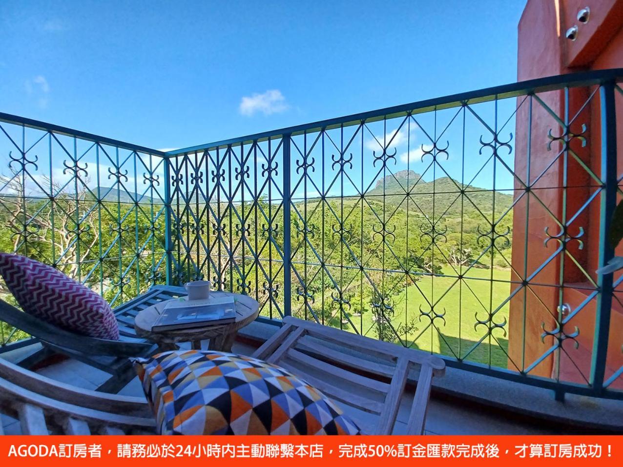 Queen Room with Balcony photo 3