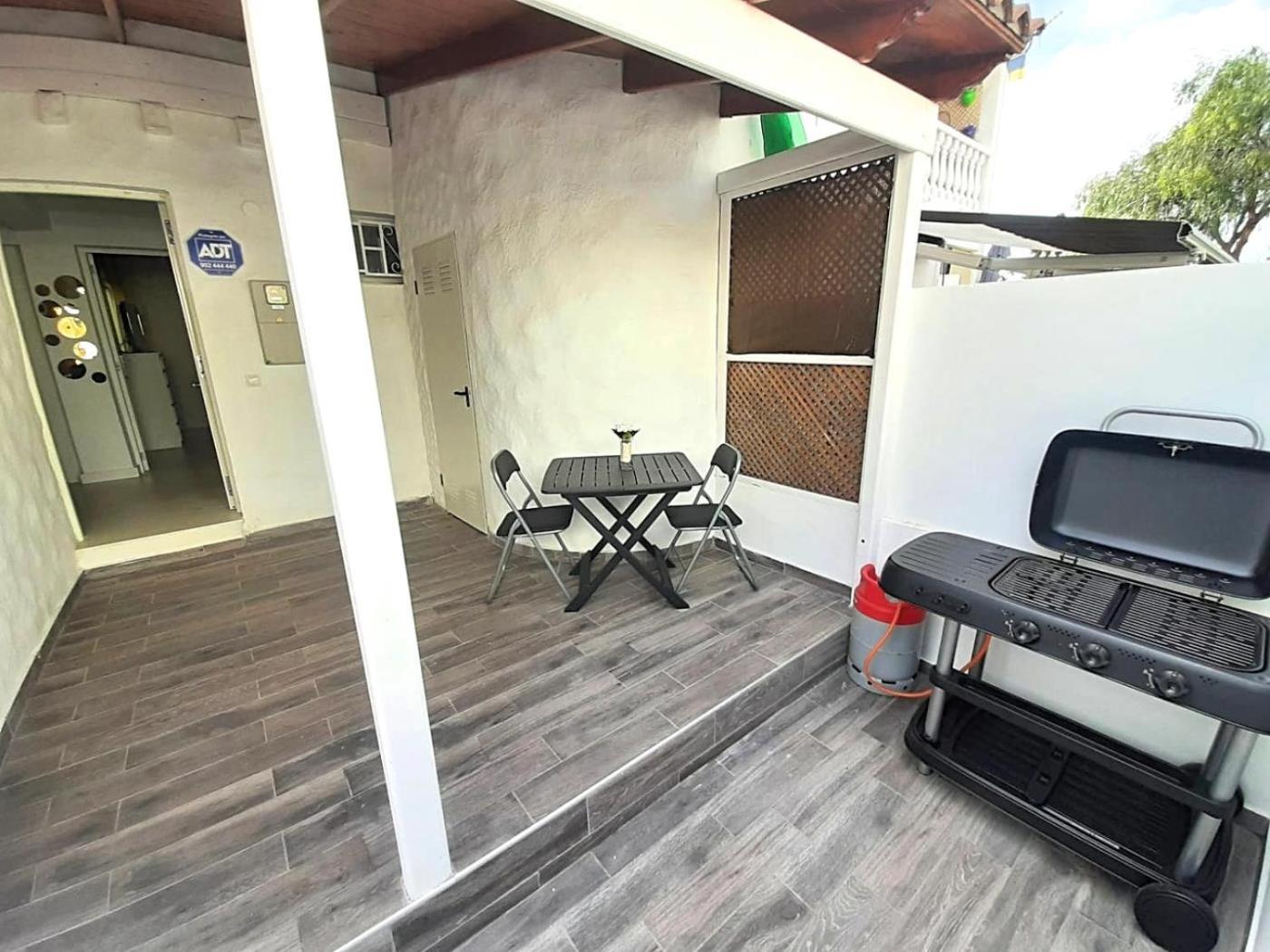 Apartment photo 2