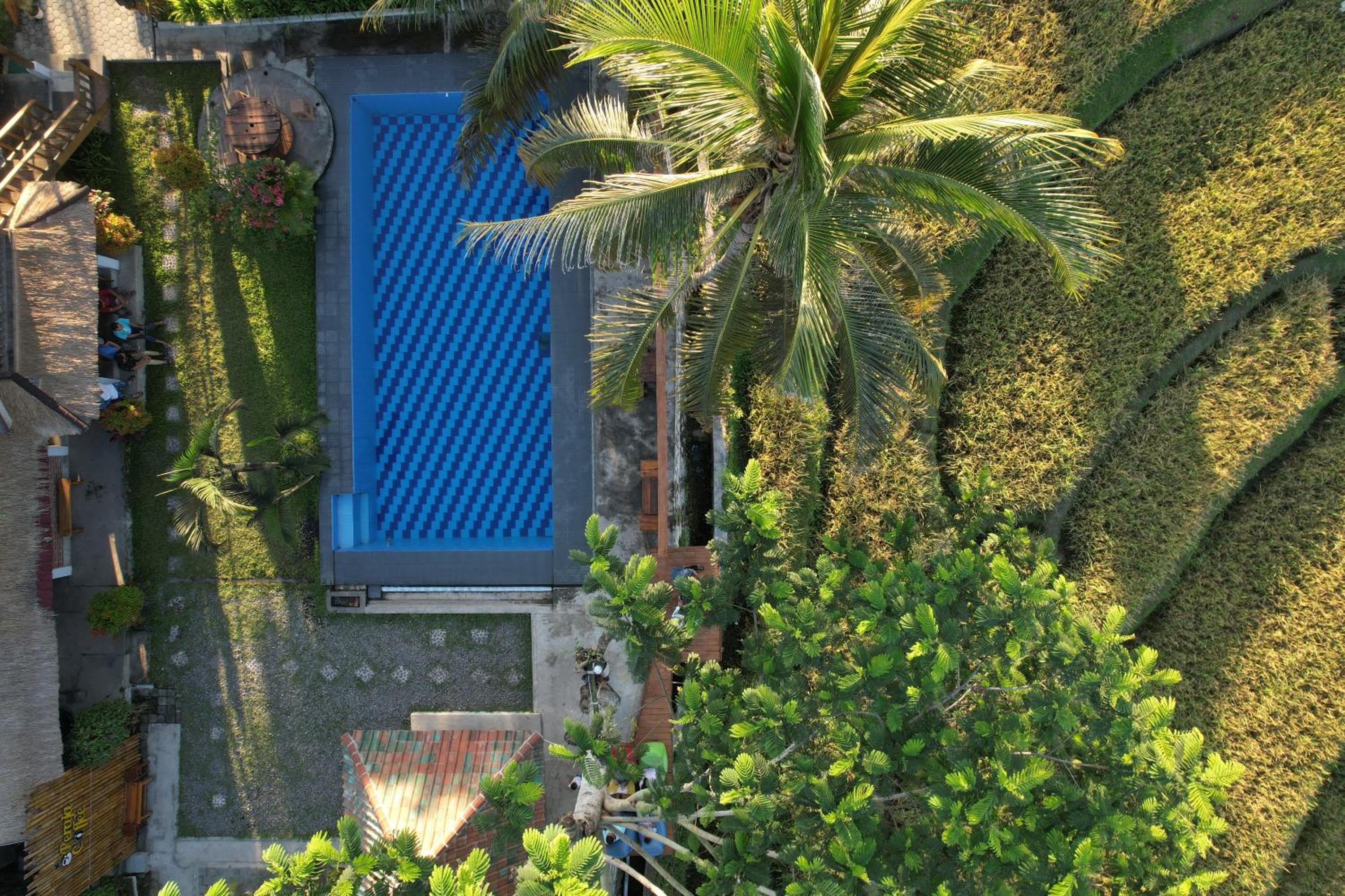 Double Room with Private Bathroom - Photo 9