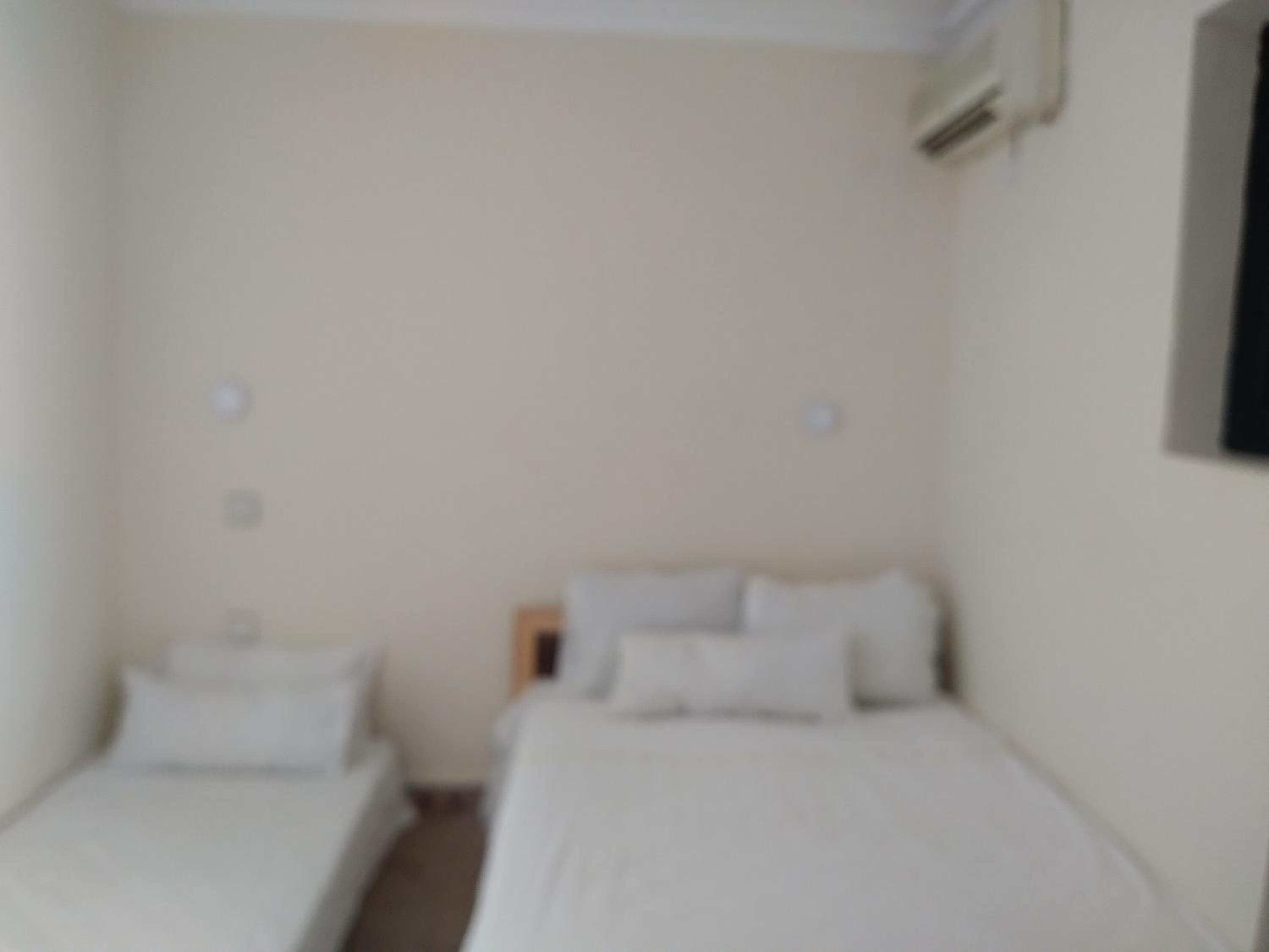 Triple Room - Photo 13