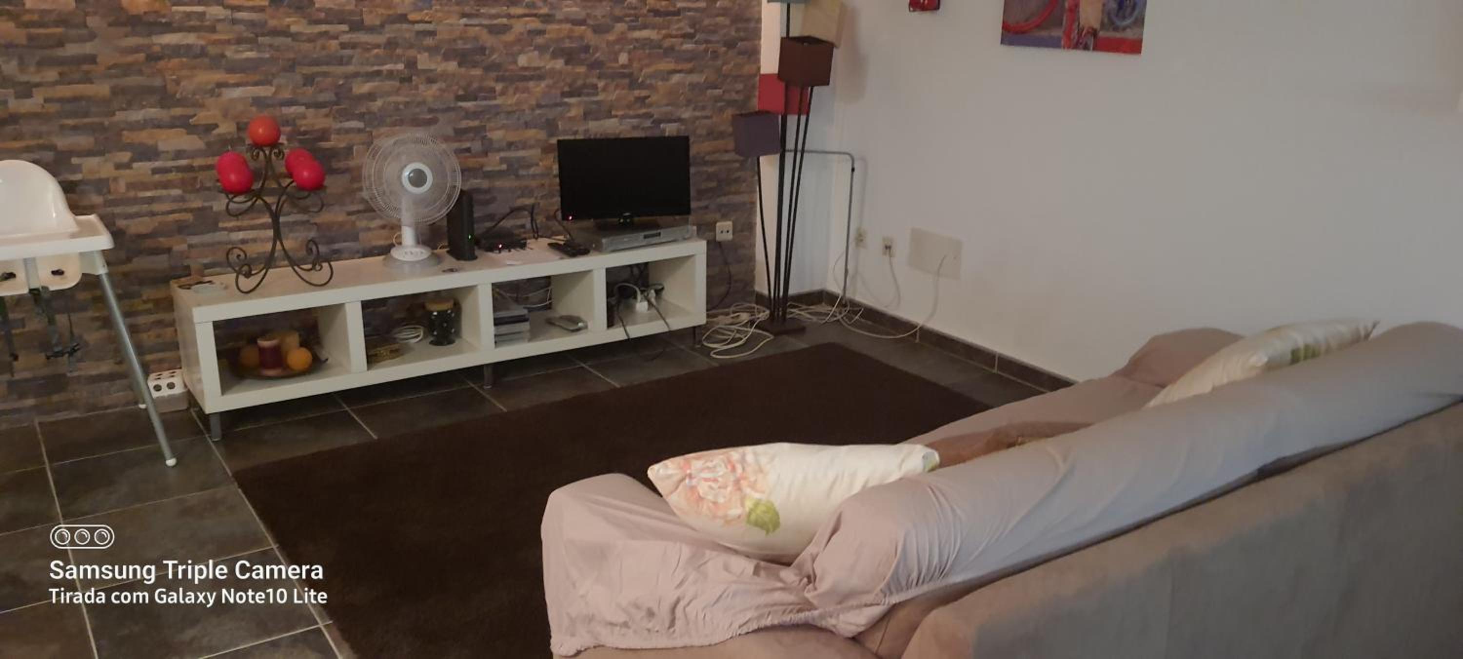 One-Bedroom House - Photo 13