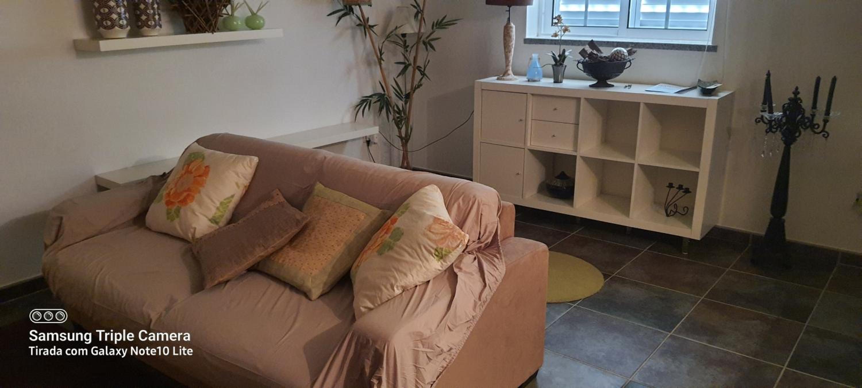 One-Bedroom House - Photo 14