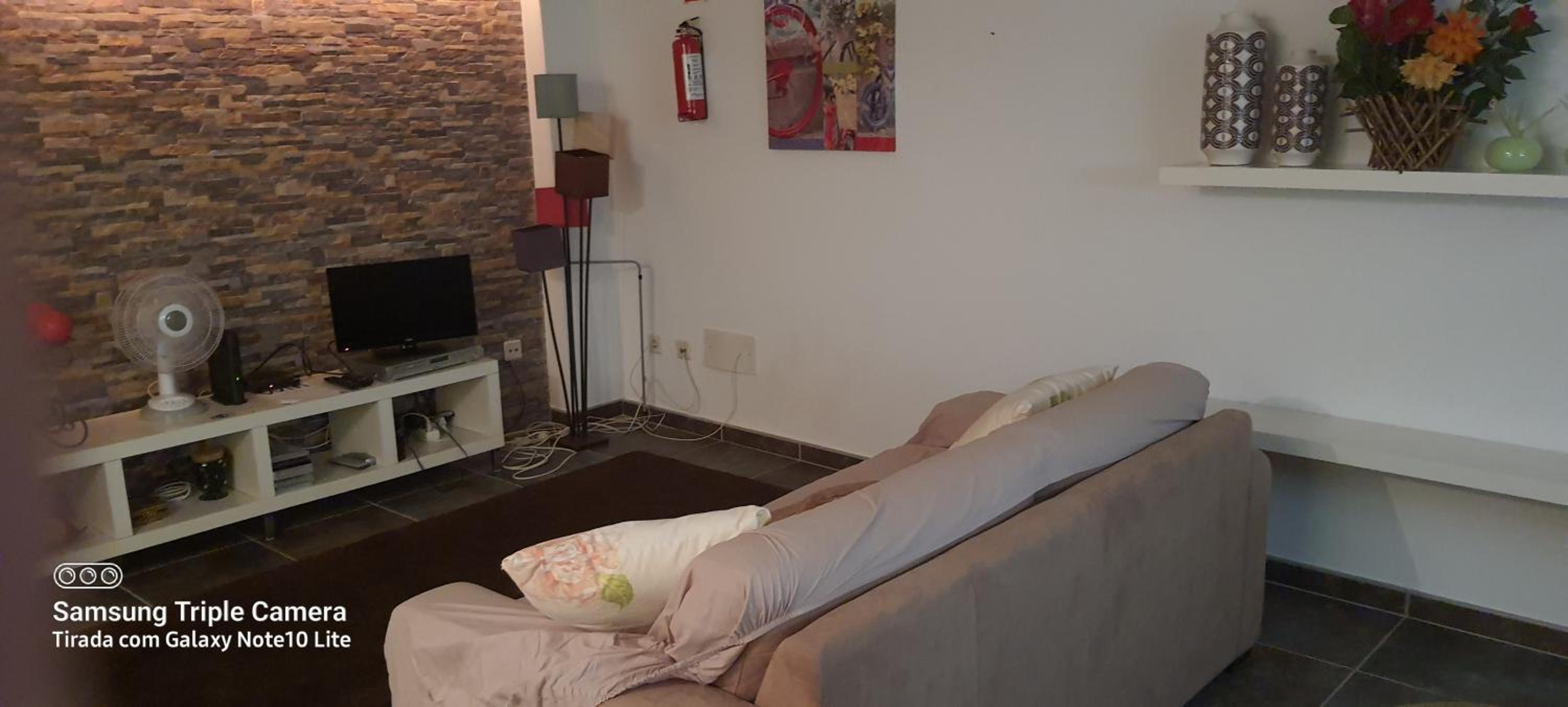 One-Bedroom House - Photo 15