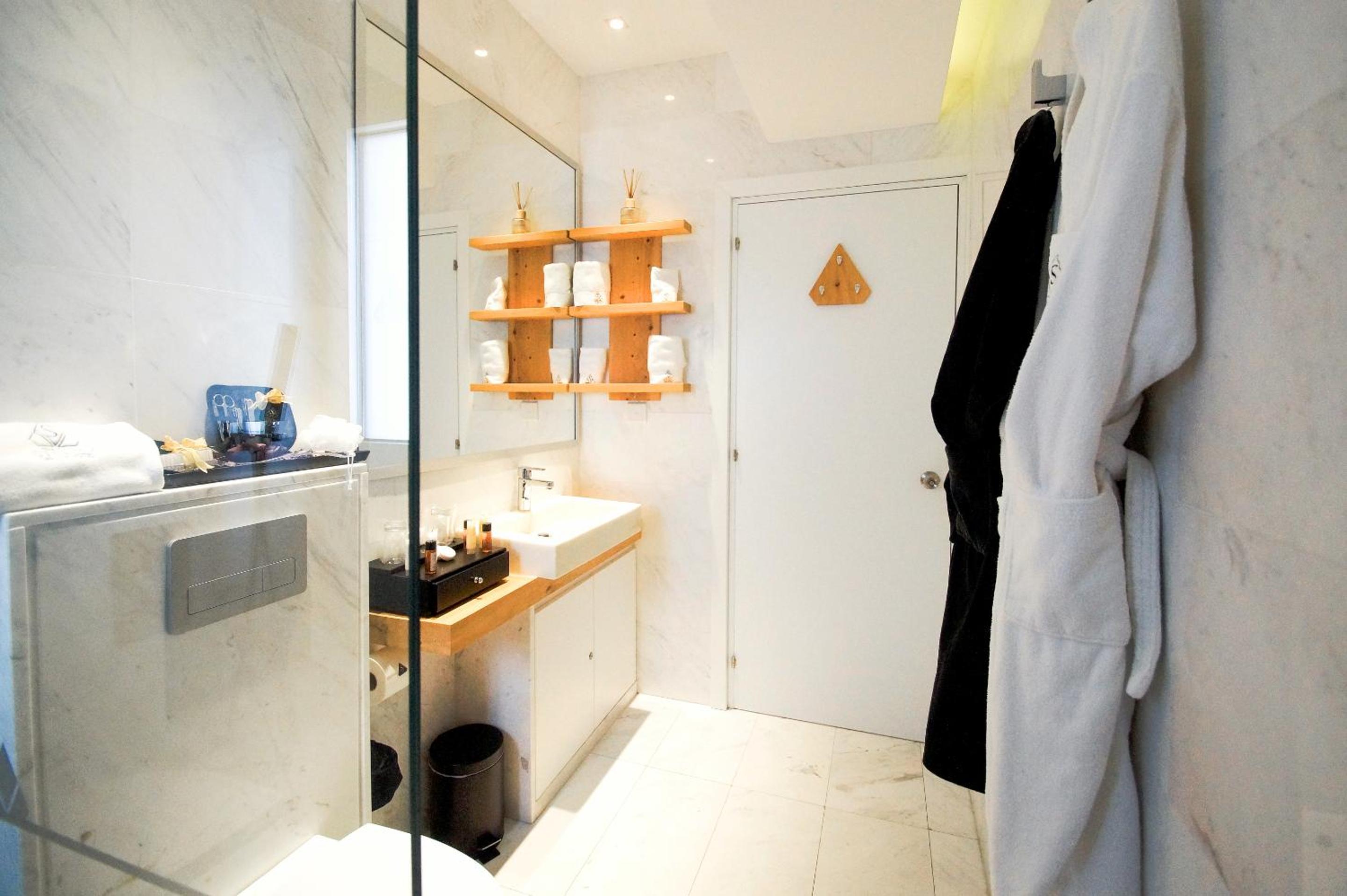 Grand Executive Suite with Sea View photo 2