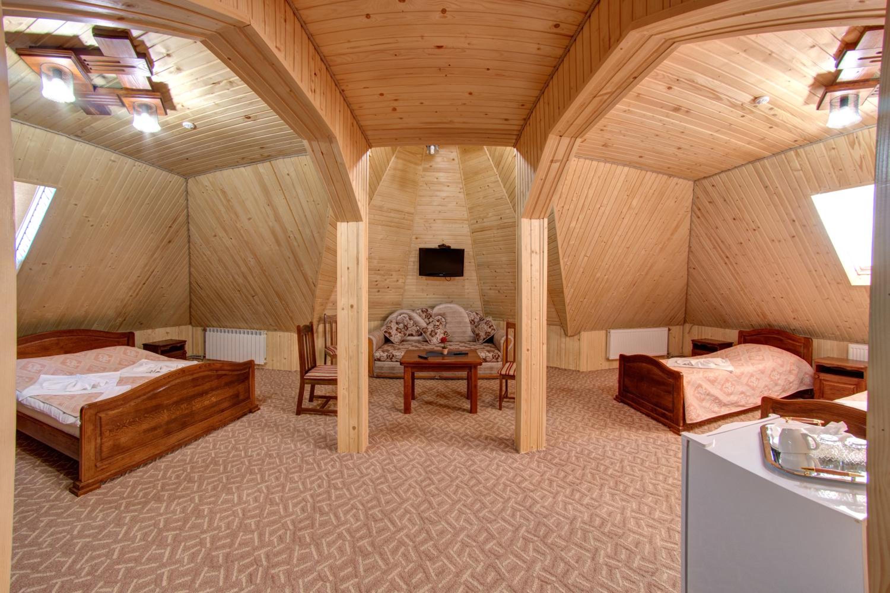Deluxe Suite photo 2